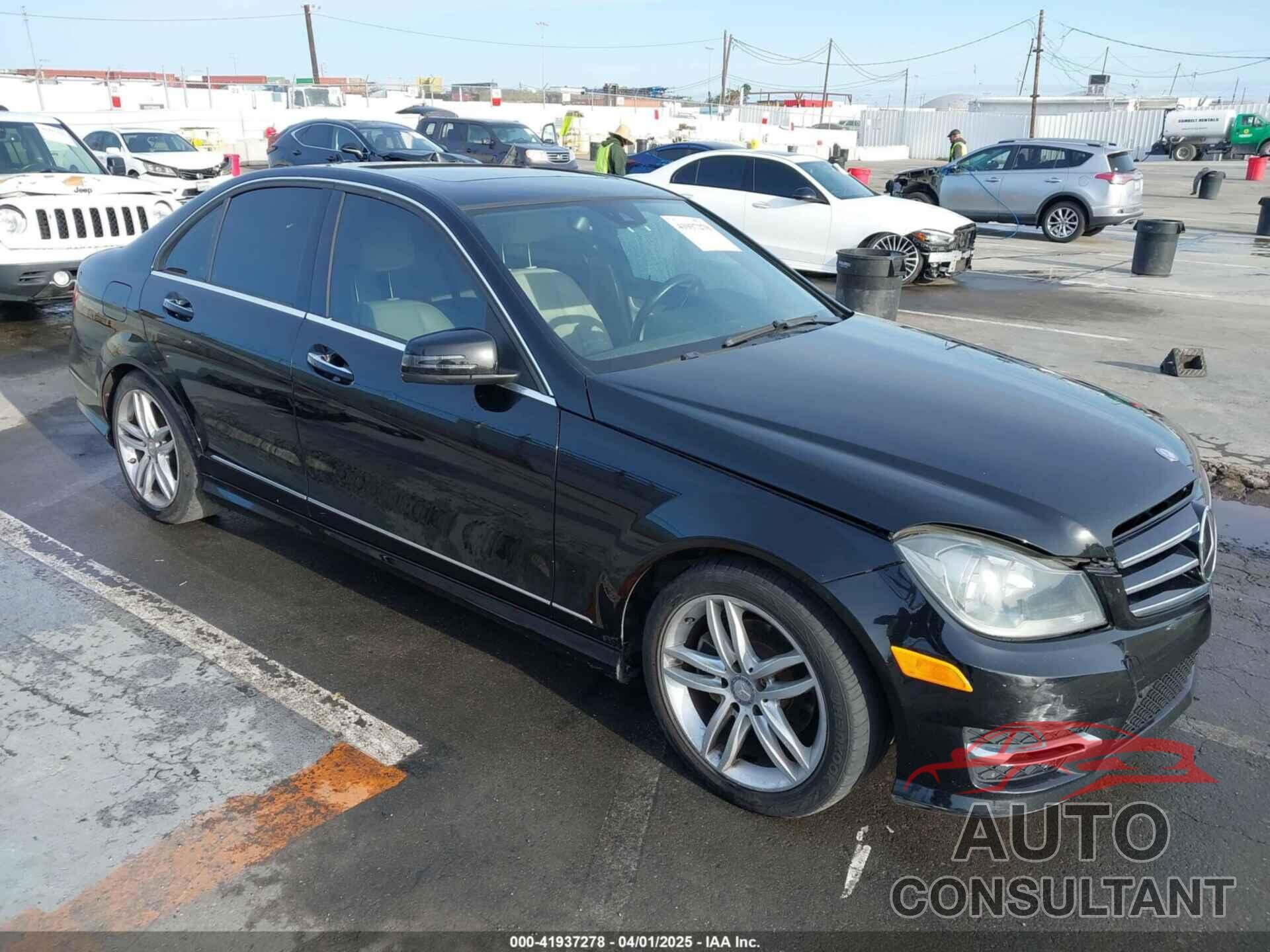 MERCEDES-BENZ C 250 2014 - WDDGF4HB5EA933412