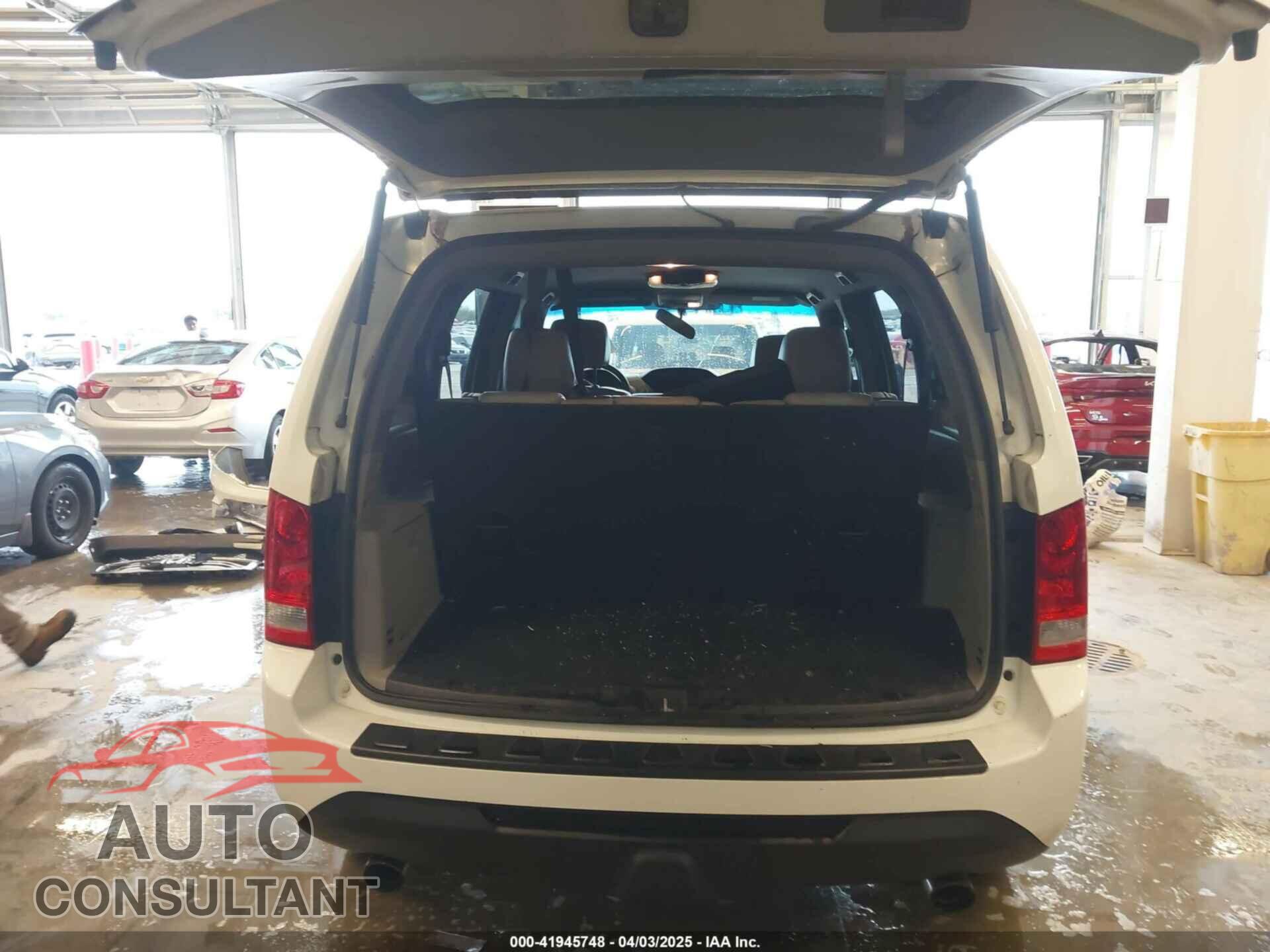HONDA PILOT 2014 - 5FNYF4H40EB036232