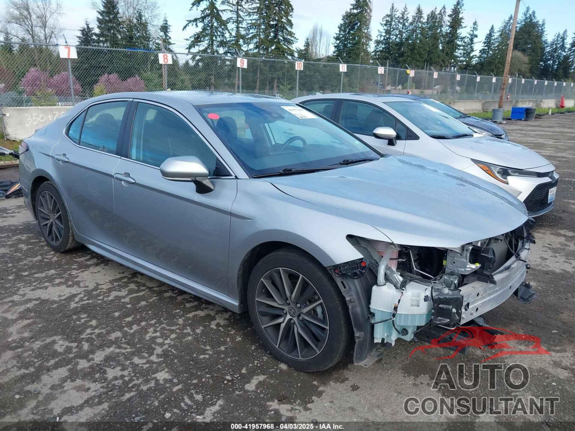 TOYOTA CAMRY 2023 - 4T1G11AK3PU810657