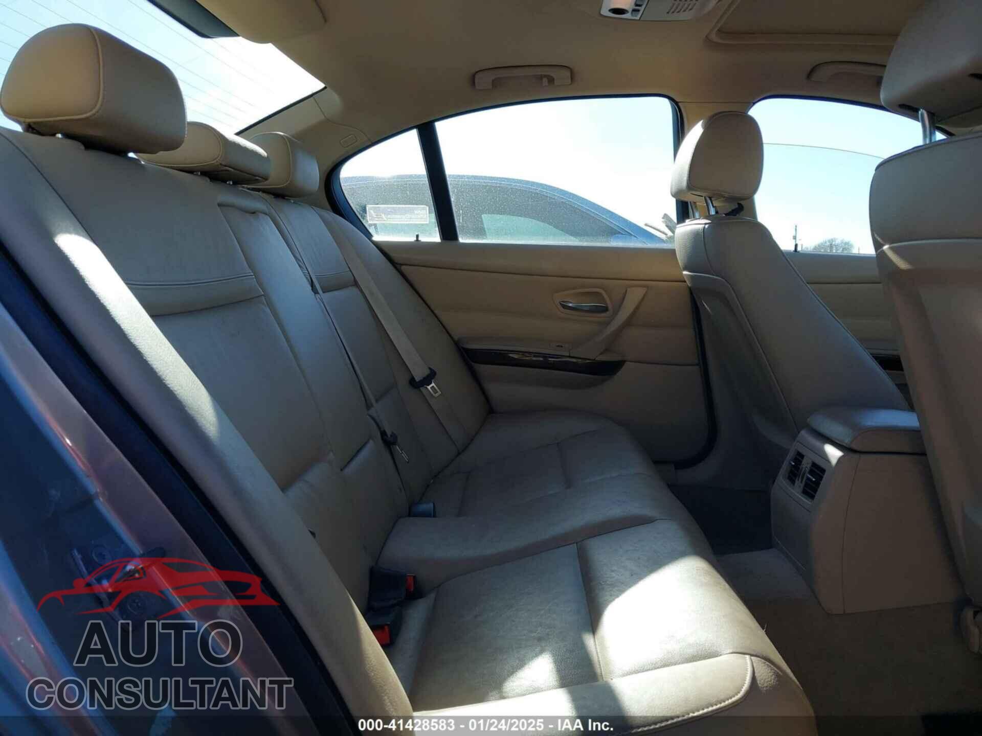 BMW 328I 2010 - WBAPH7C5XAE129596