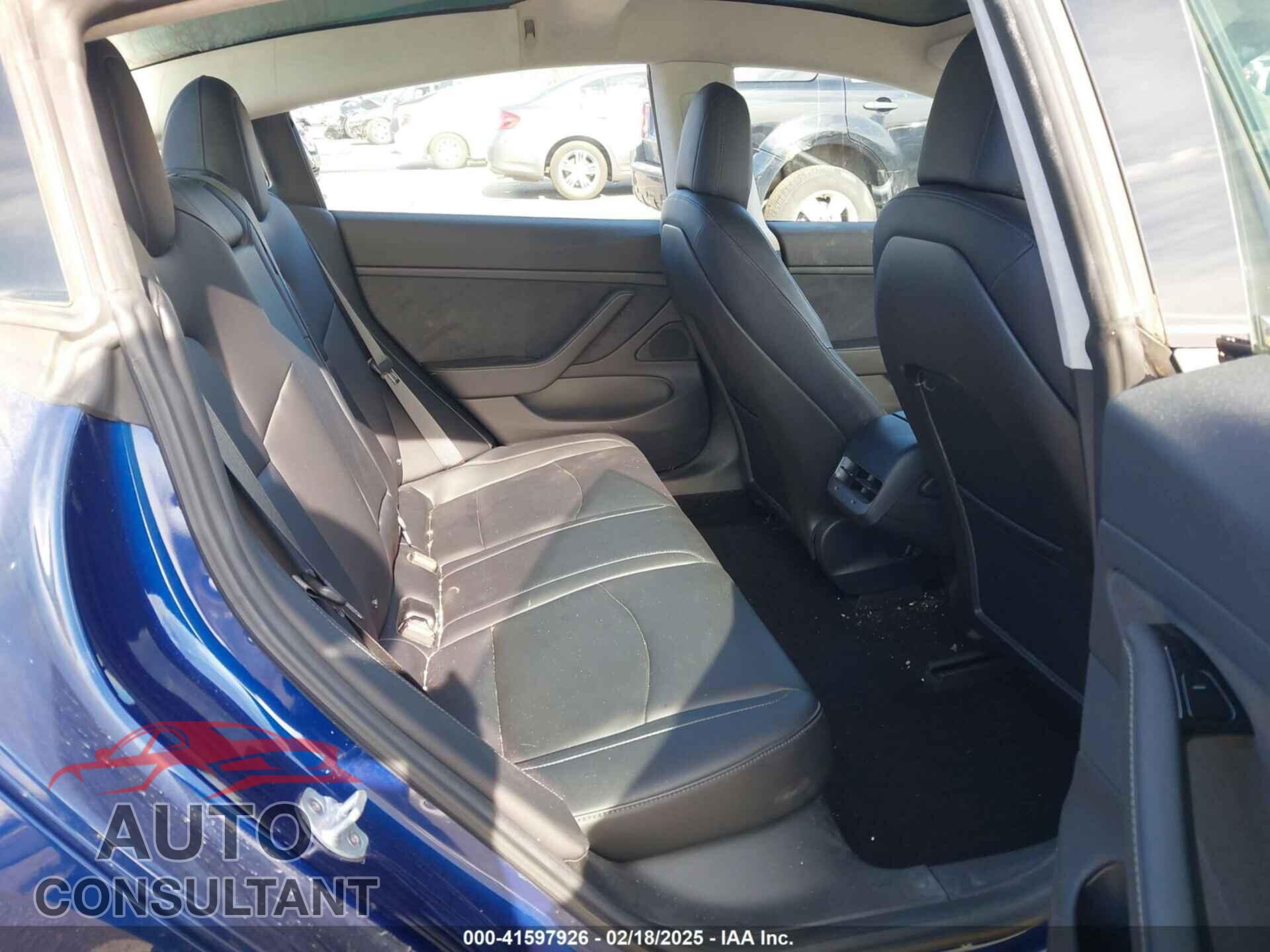 TESLA MODEL 3 2017 - 5YJ3E1EA4HF000103