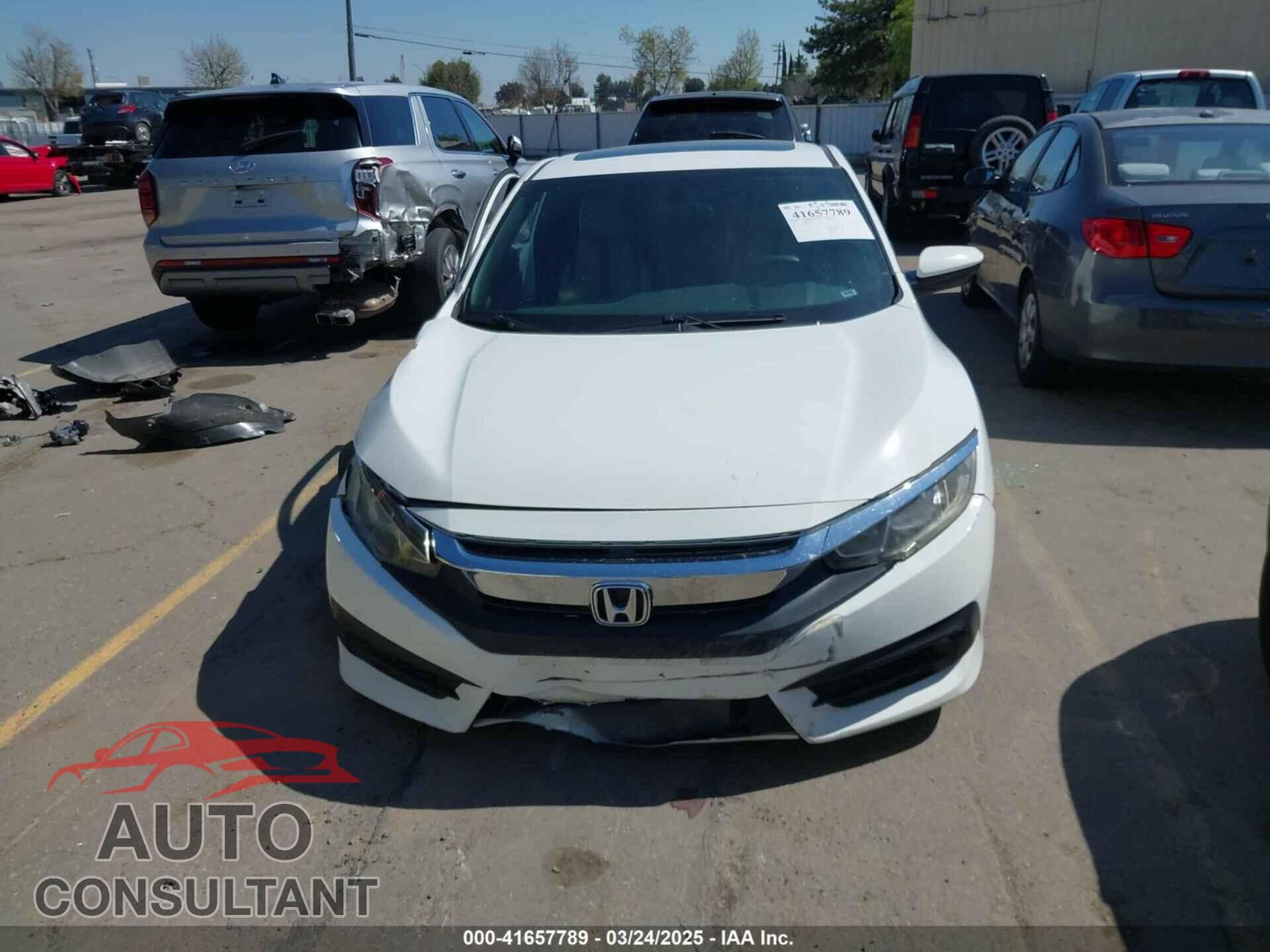 HONDA CIVIC 2017 - 2HGFC4B04HH309677