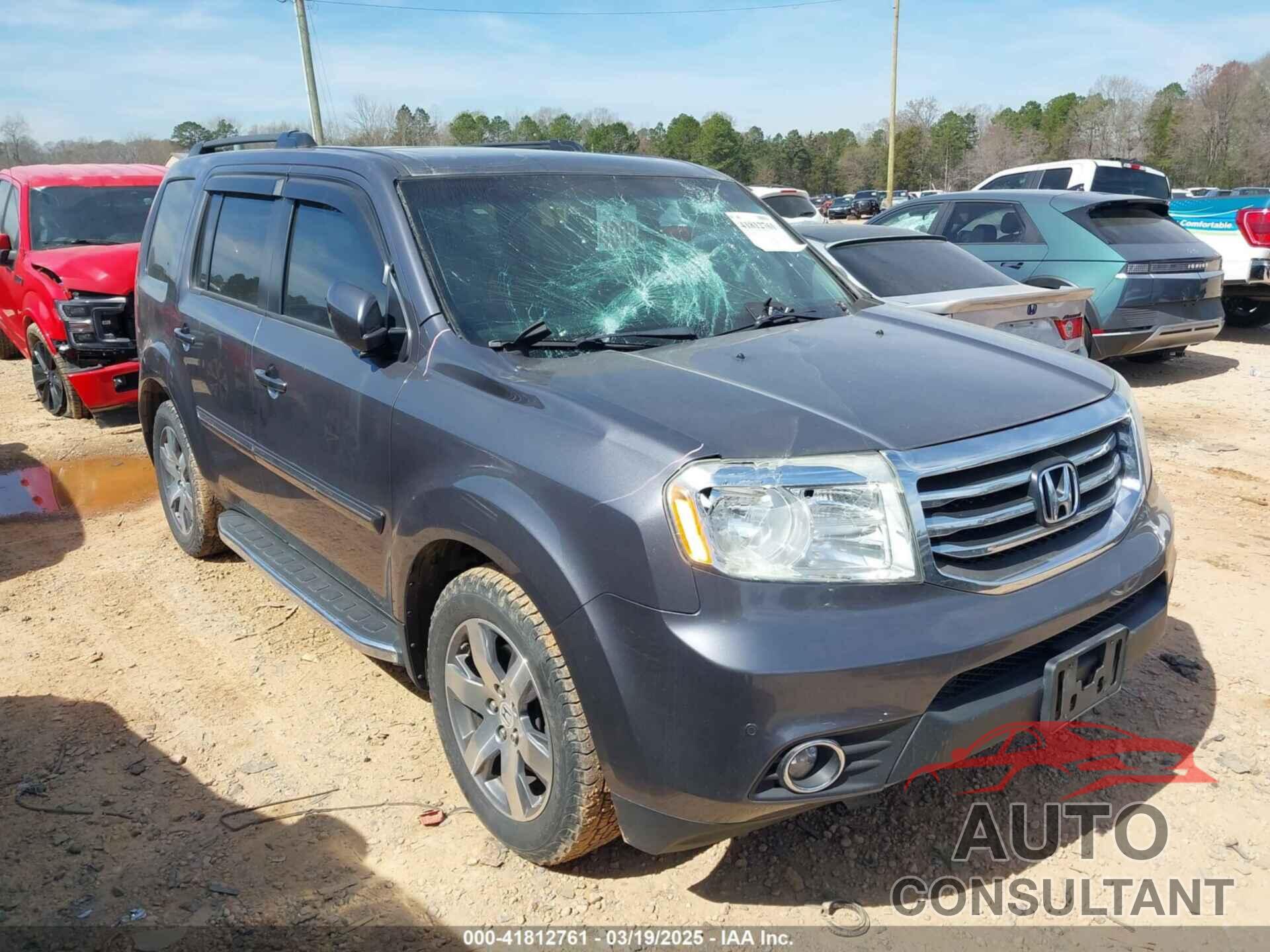 HONDA PILOT 2015 - 5FNYF4H9XFB037384