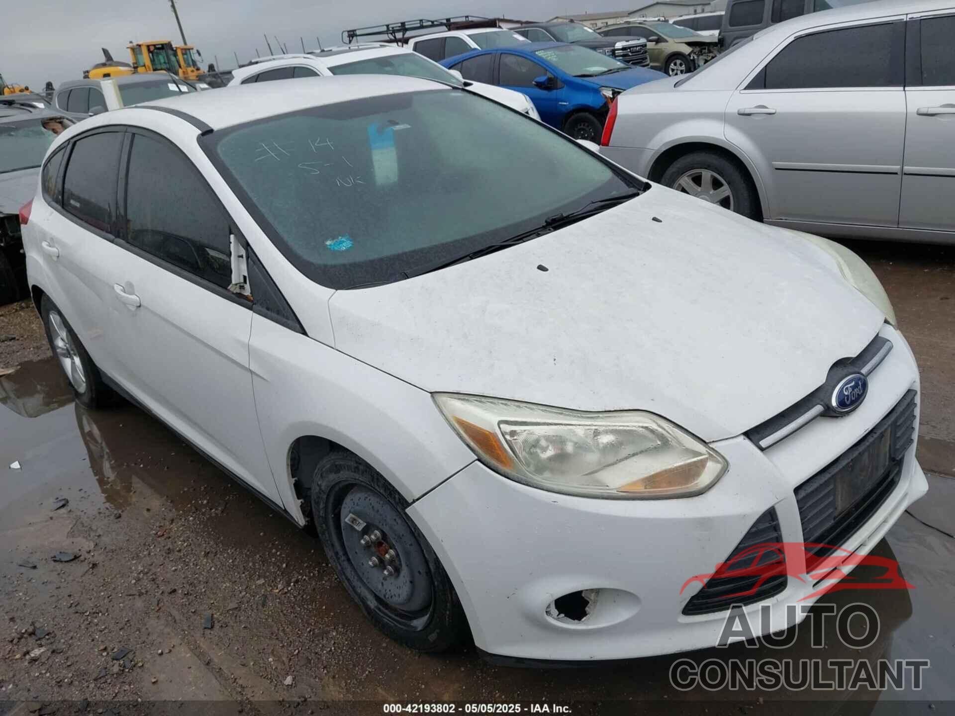 FORD FOCUS 2014 - 1FADP3K25EL140375