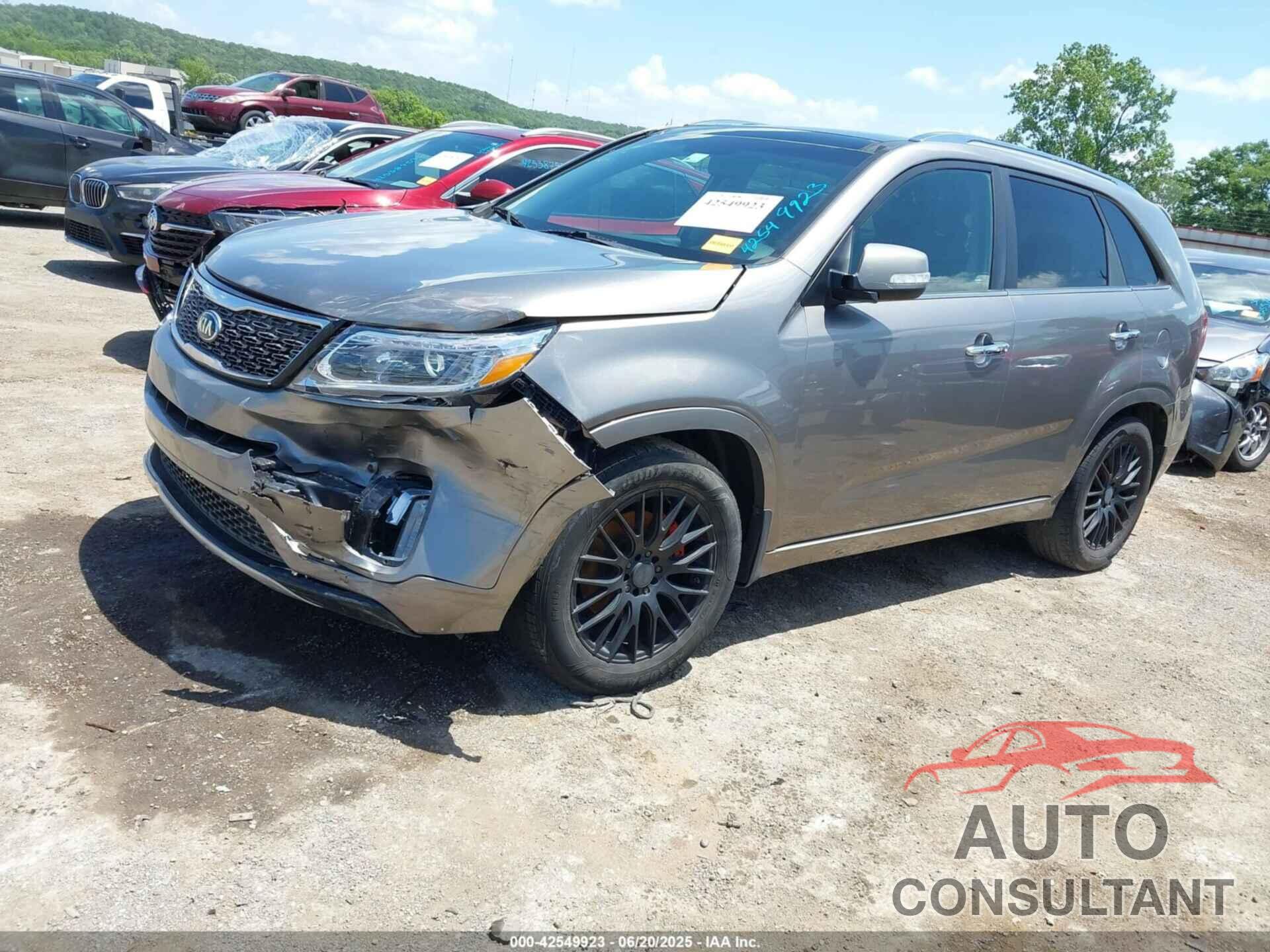 KIA SORENTO 2015 - 5XYKW4A71FG633975