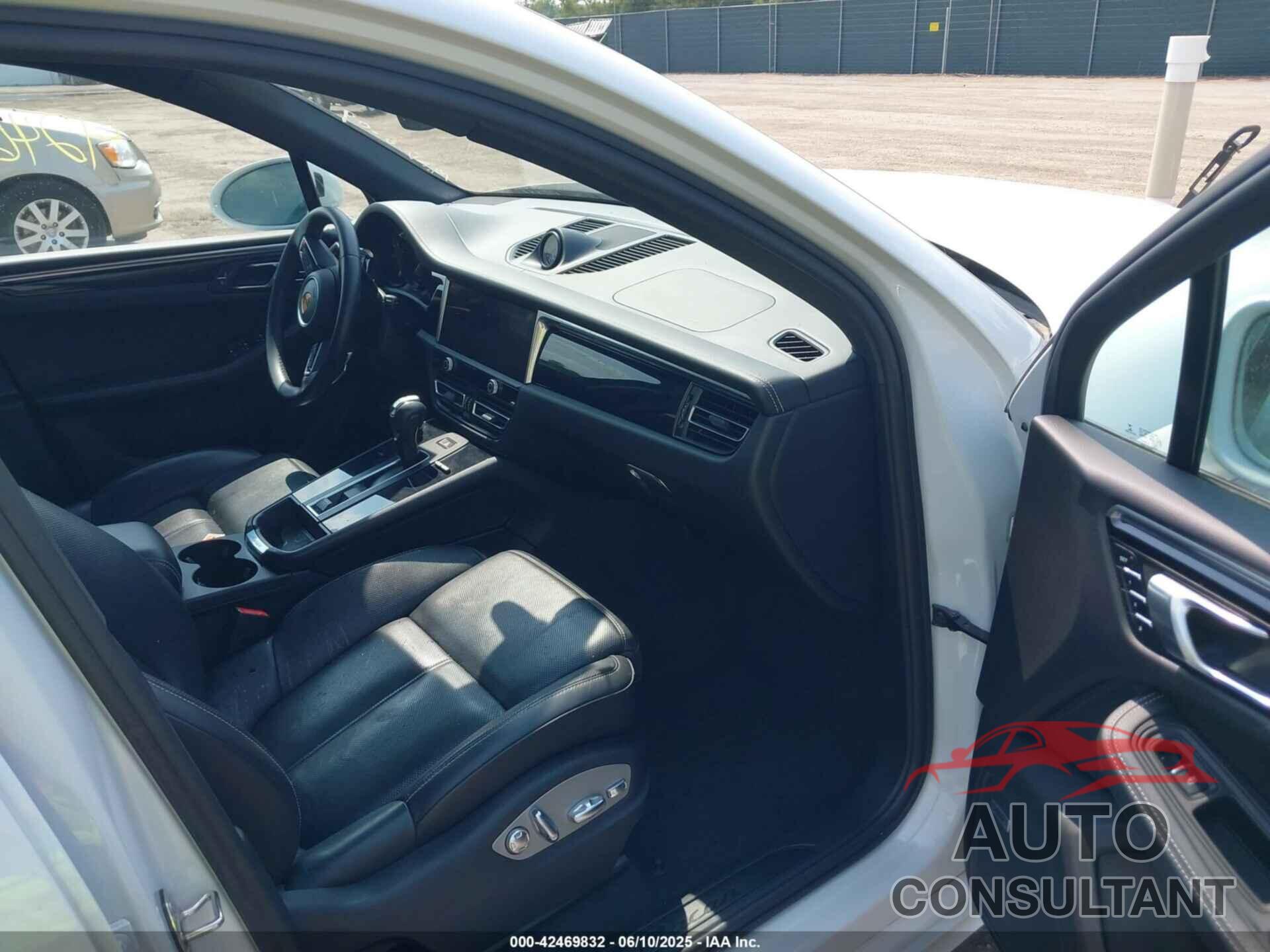 PORSCHE MACAN 2022 - WP1AA2A50NLB08680