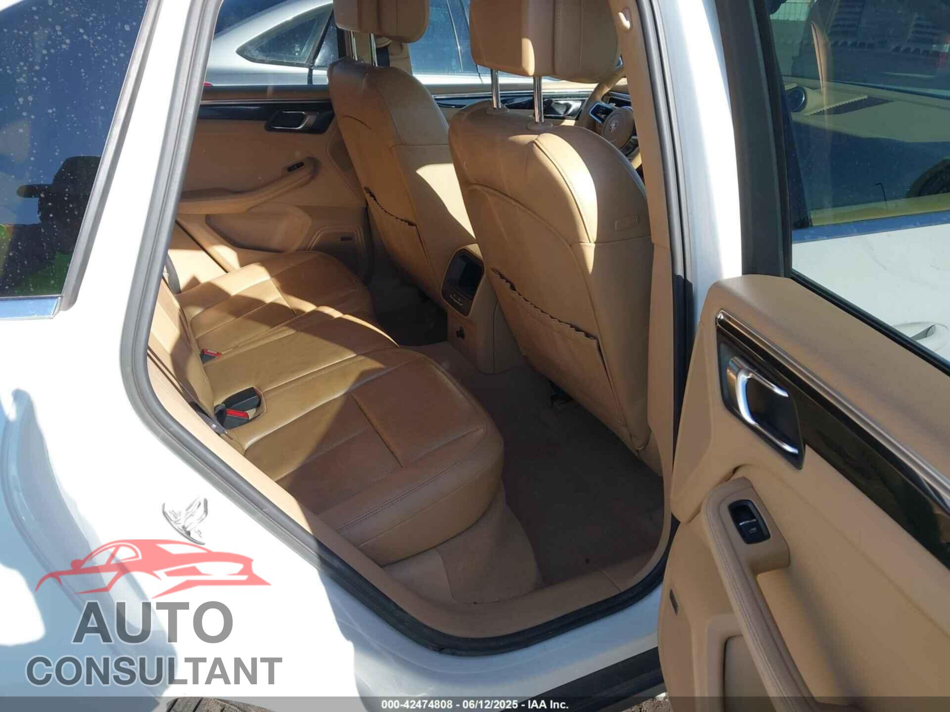 PORSCHE MACAN 2015 - WP1AB2A55FLB51717
