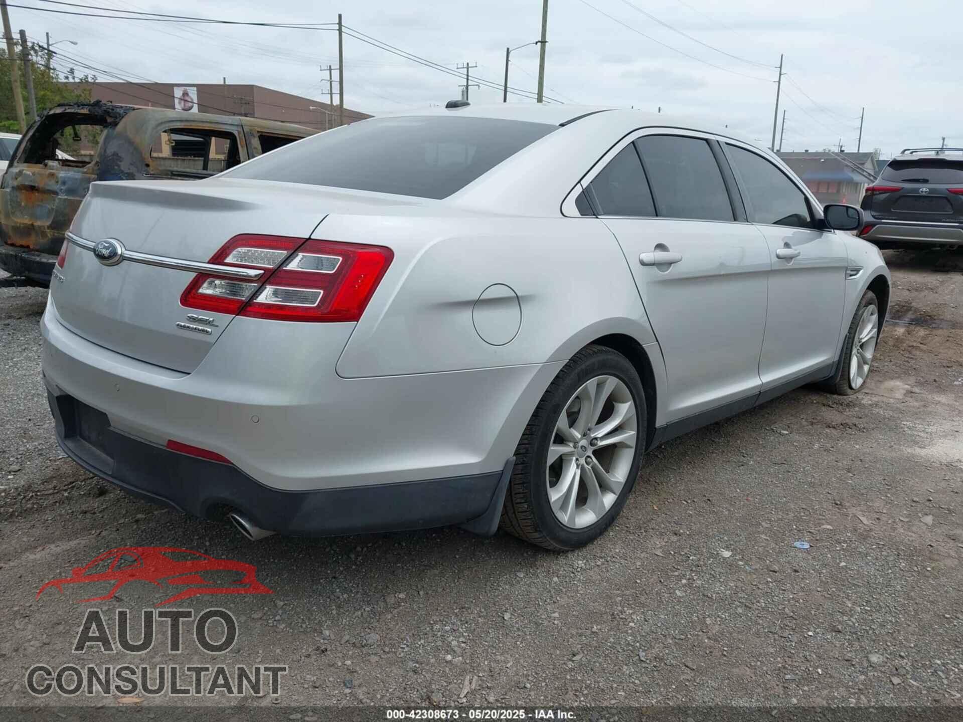 FORD TAURUS 2013 - 1FAHP2E85DG153128