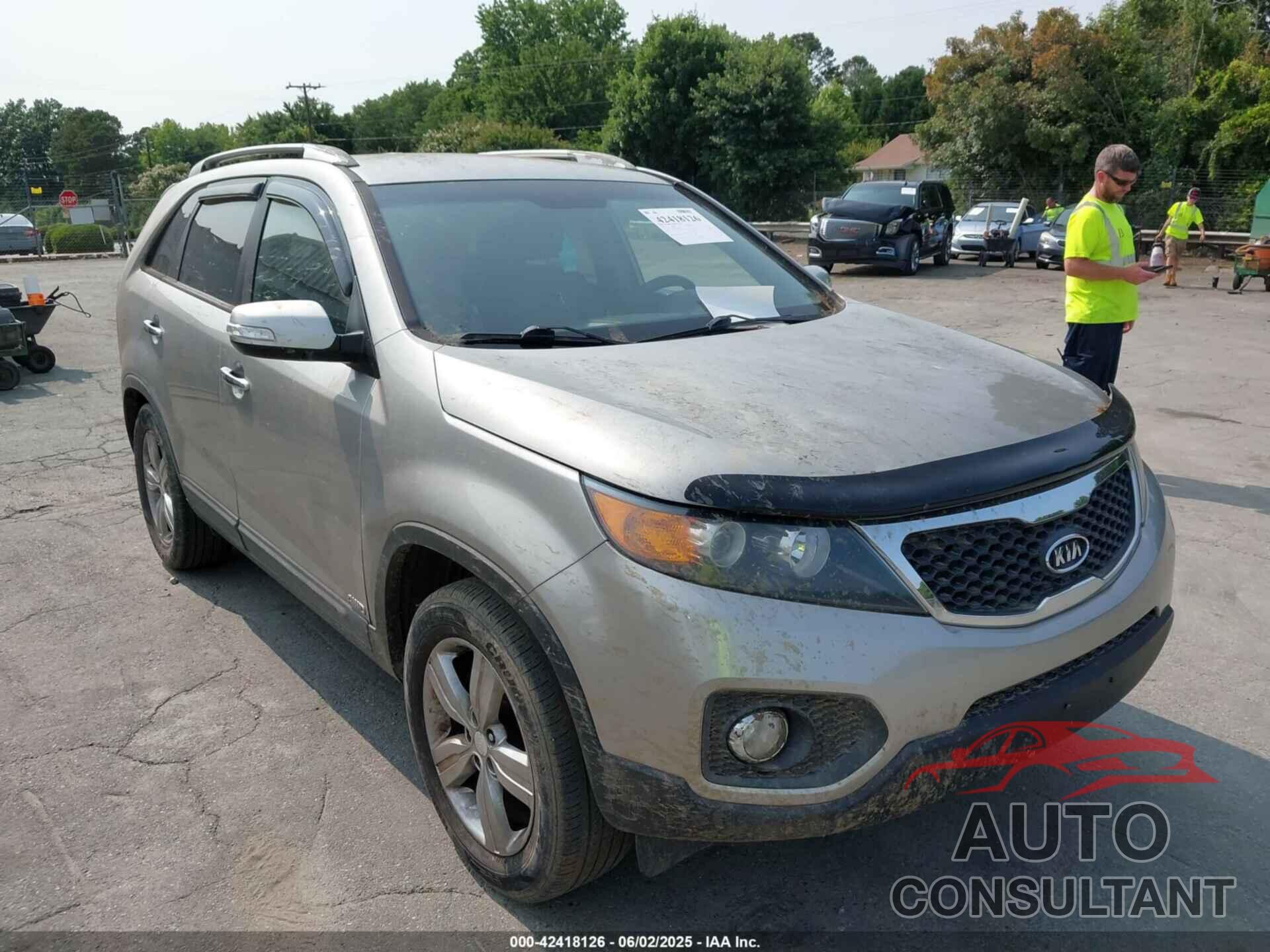 KIA SORENTO 2013 - 5XYKUCA60DG349838