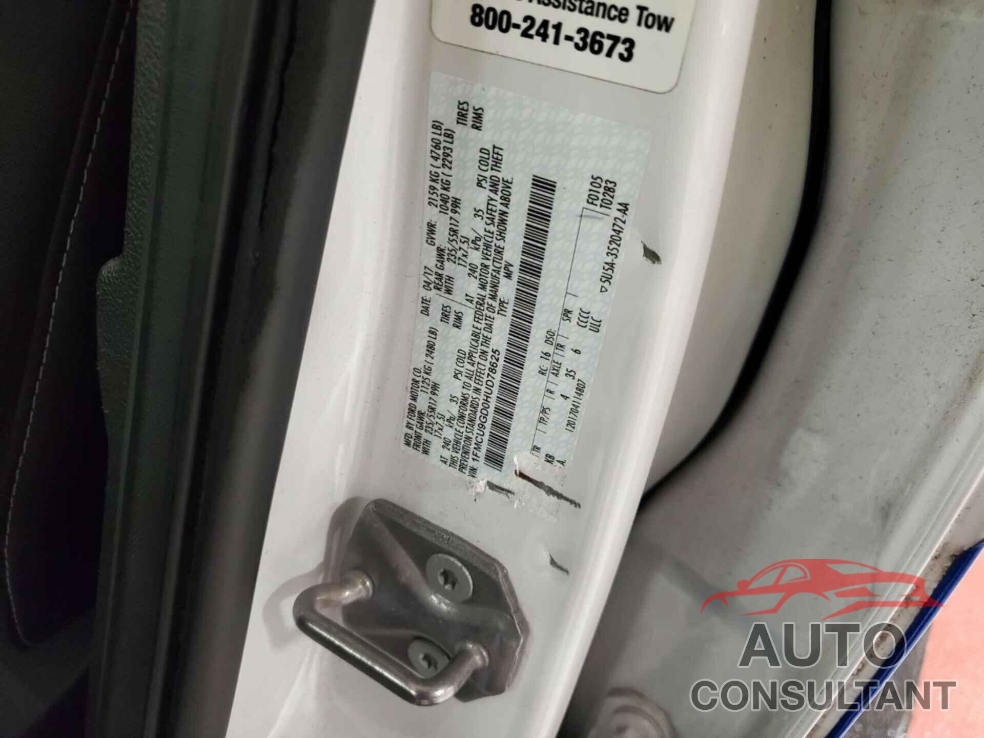 FORD ESCAPE 2017 - 1FMCU9GD0HUD78625