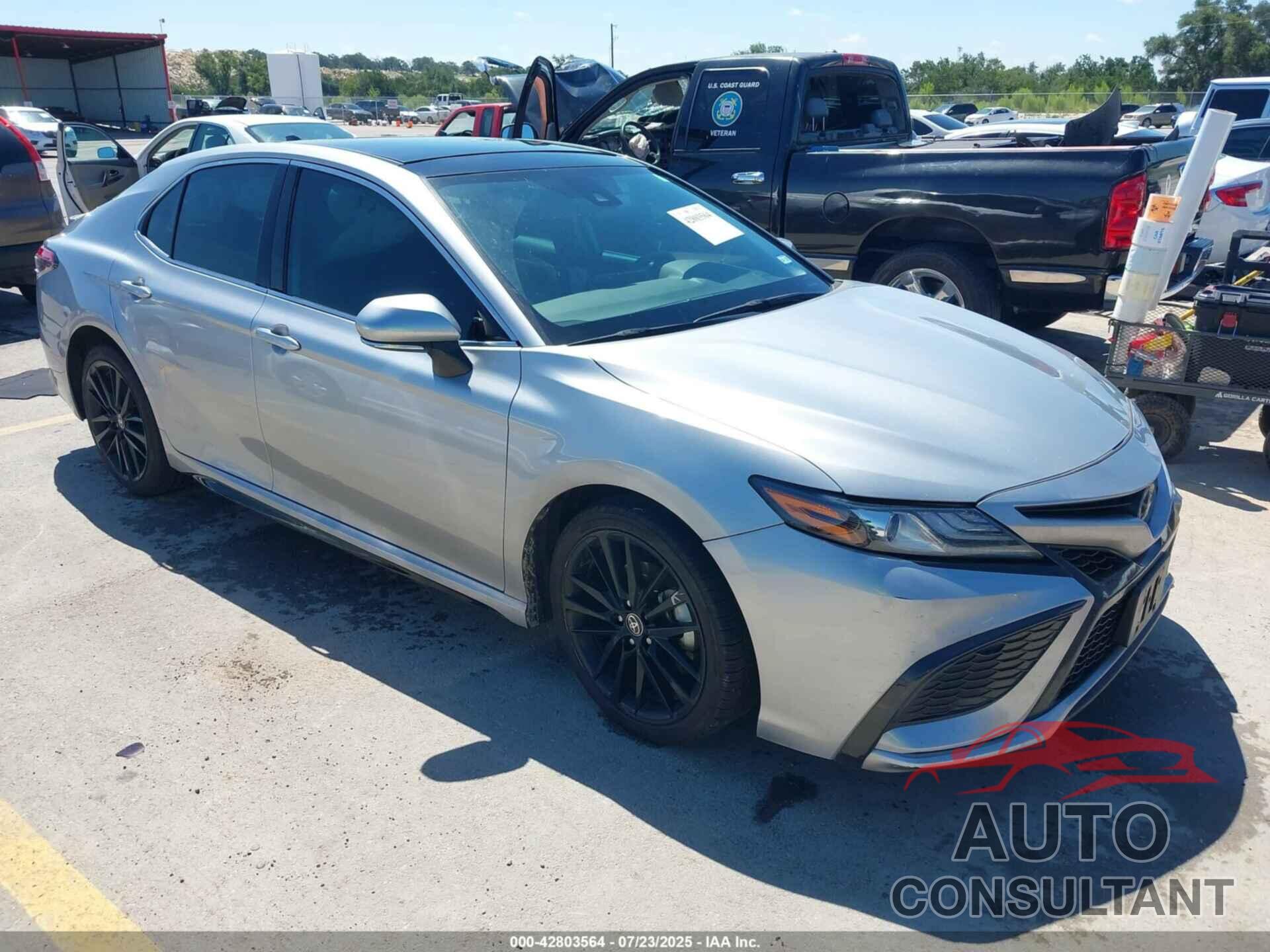 TOYOTA CAMRY 2023 - 4T1K61AK4PU084996