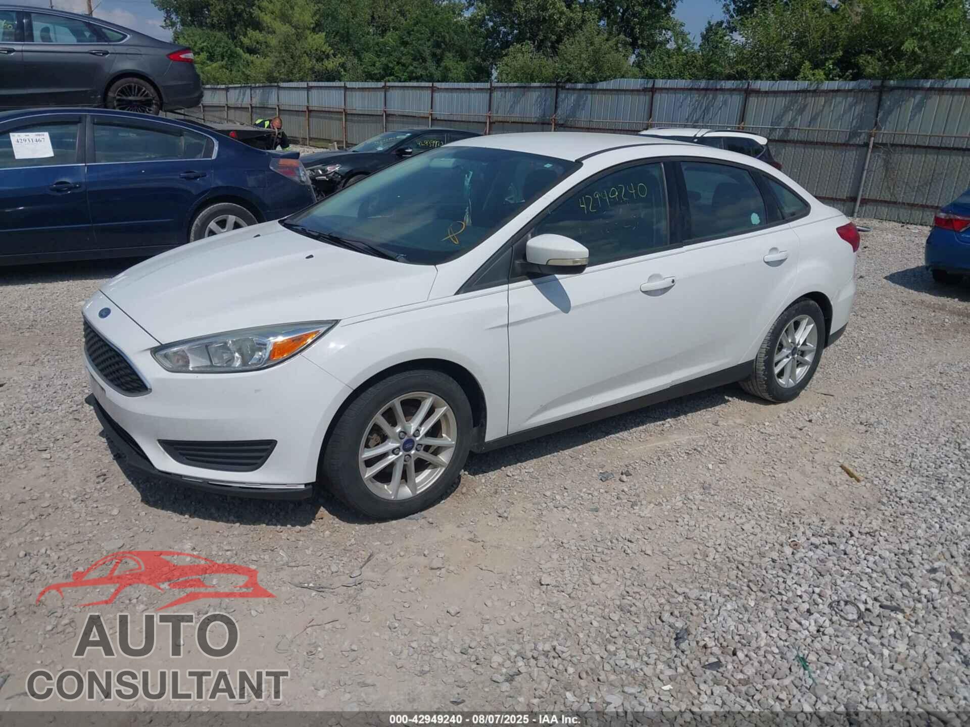 FORD FOCUS 2015 - 1FADP3F20FL340348