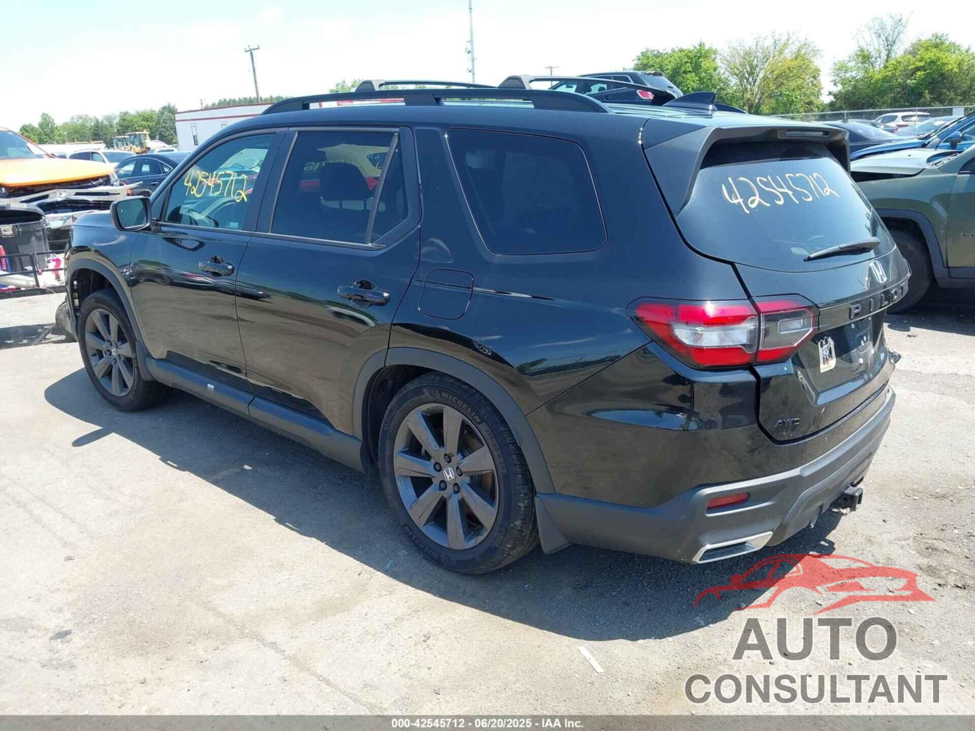 HONDA PILOT 2023 - 5FNYG1H36PB024804