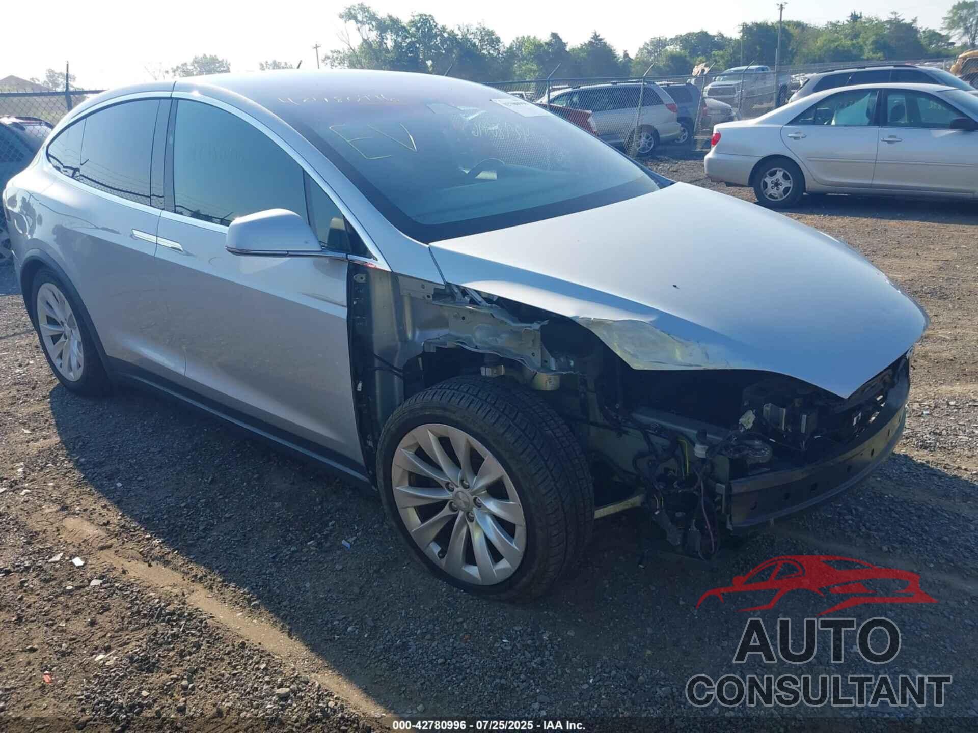TESLA MODEL X 2017 - 5YJXCDE23HF034972