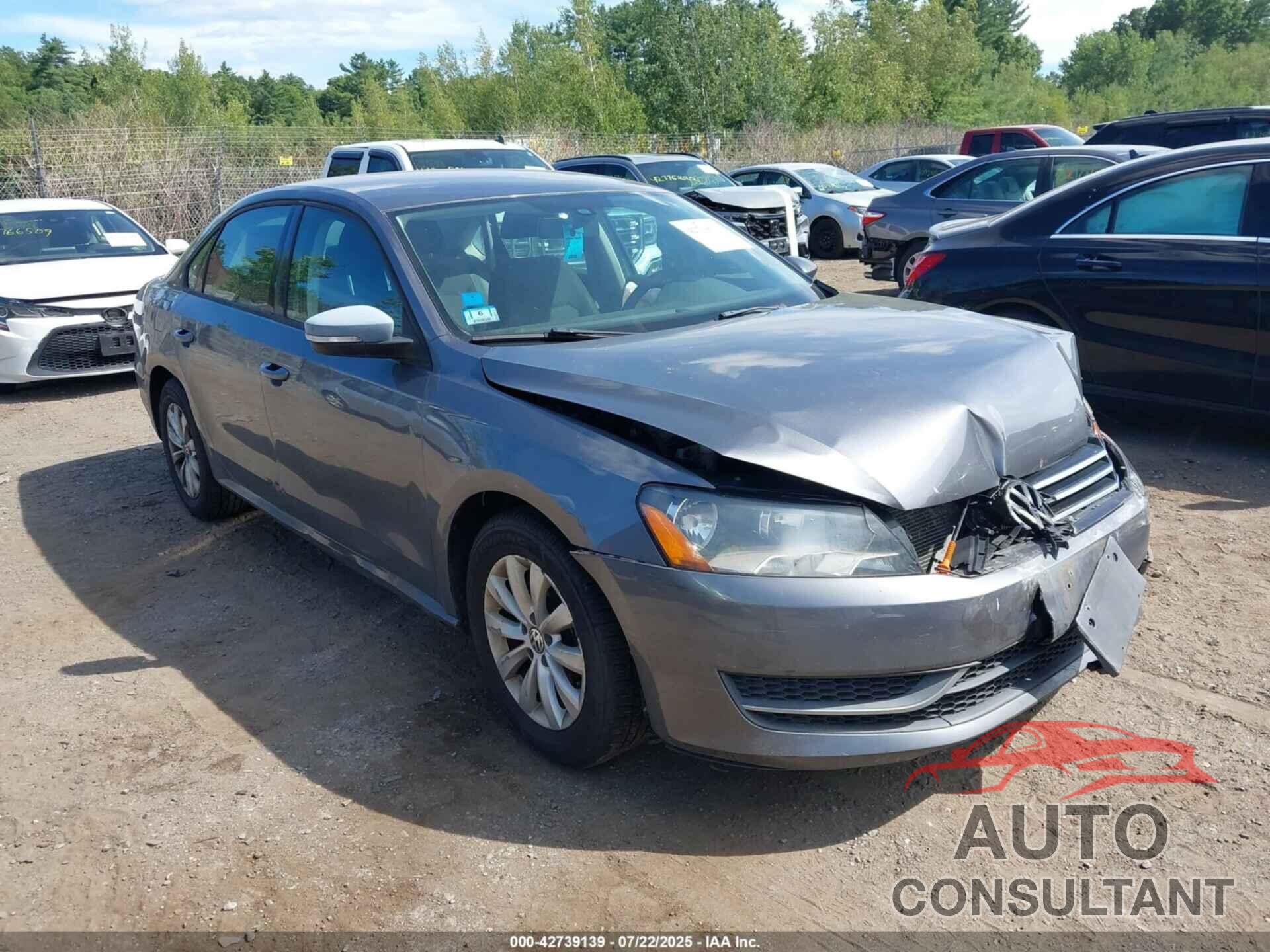 VOLKSWAGEN PASSAT 2012 - 1VWAP7A35CC035327