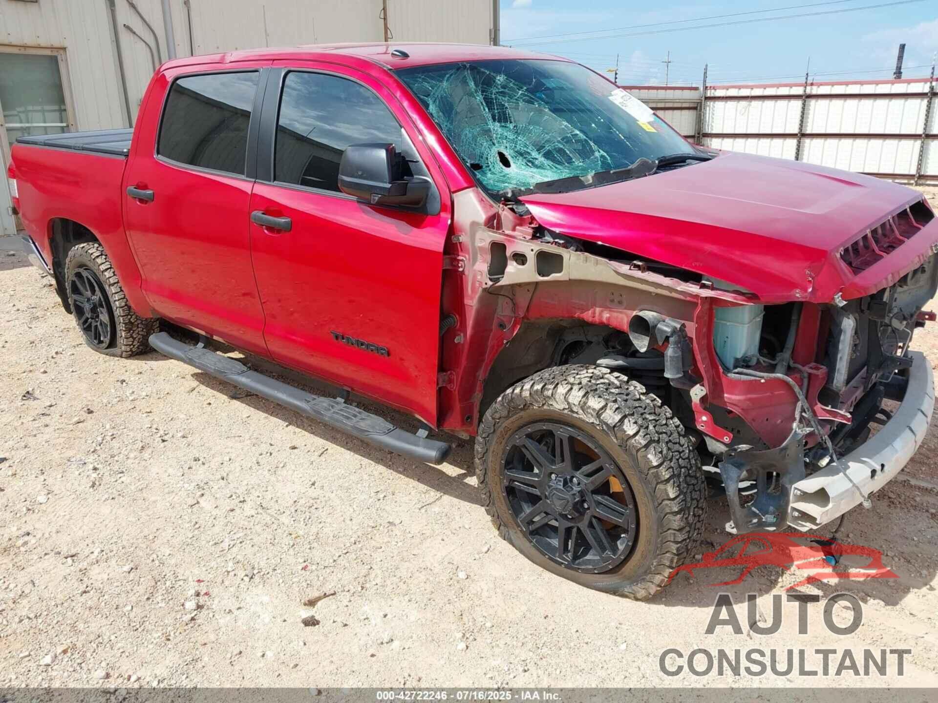 TOYOTA TUNDRA 2018 - 5TFDW5F16JX714558