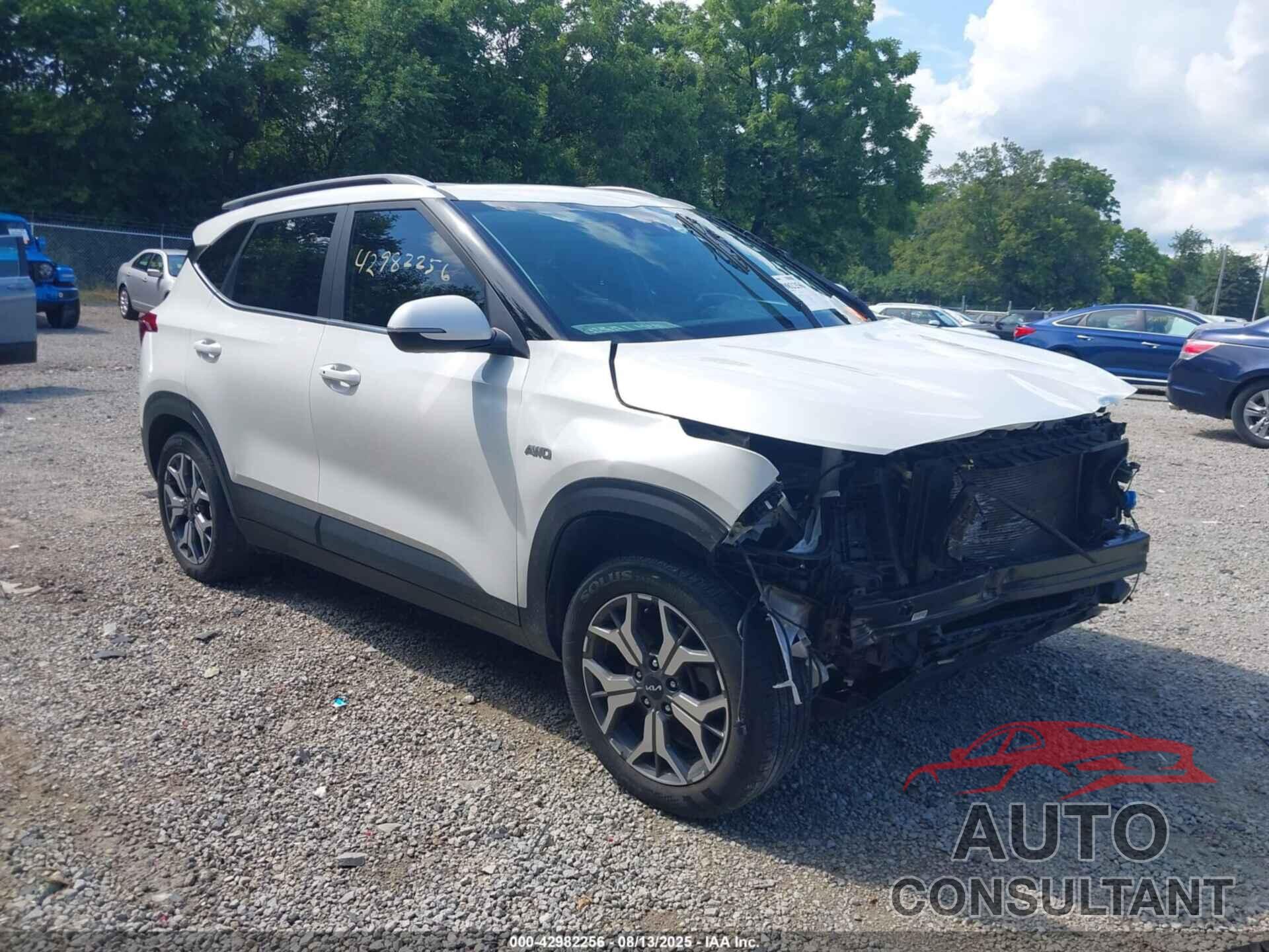 KIA SELTOS 2023 - KNDERCAA1P7446535