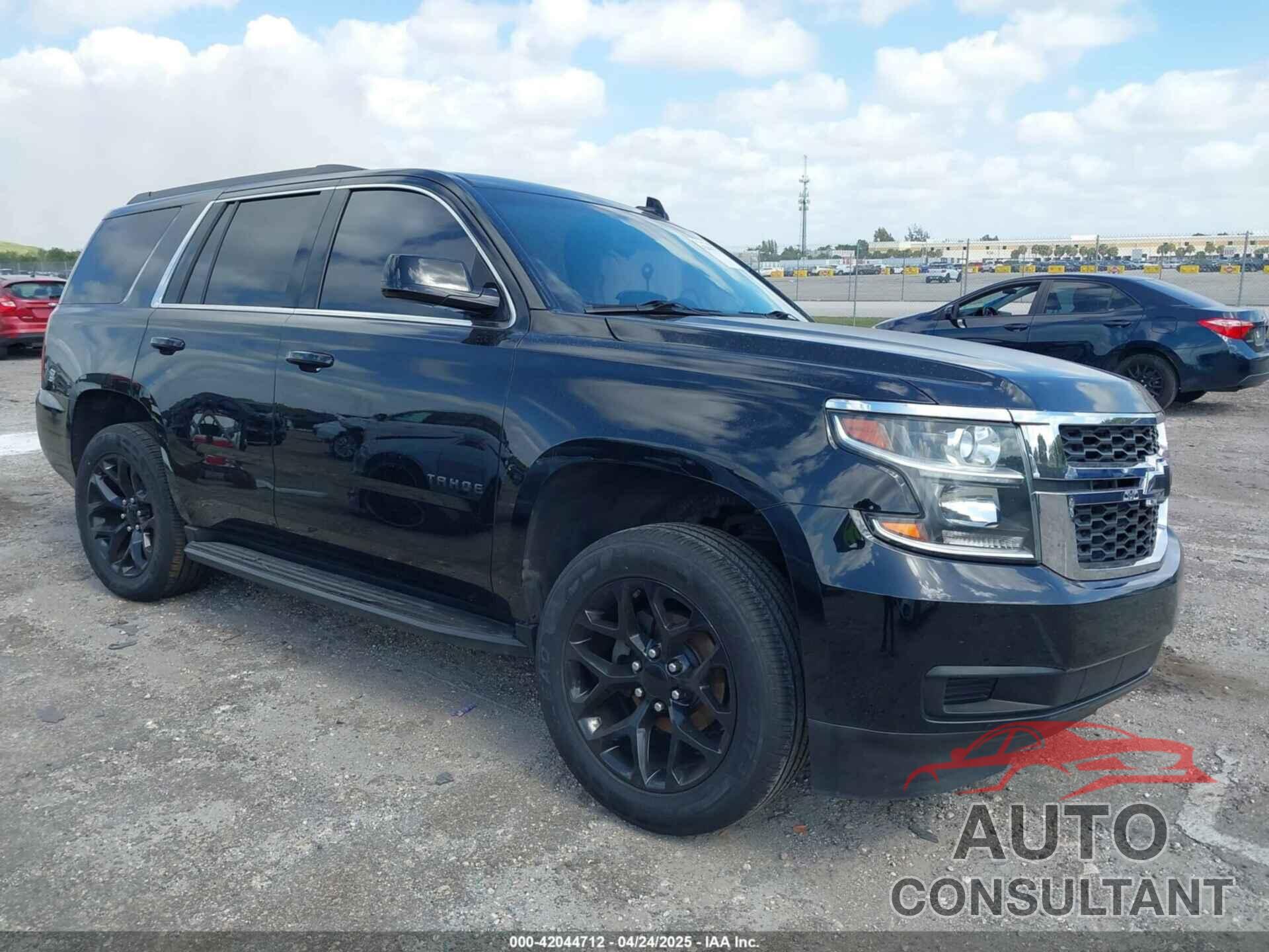 CHEVROLET TAHOE 2017 - 1GNSCAKC1HR225698