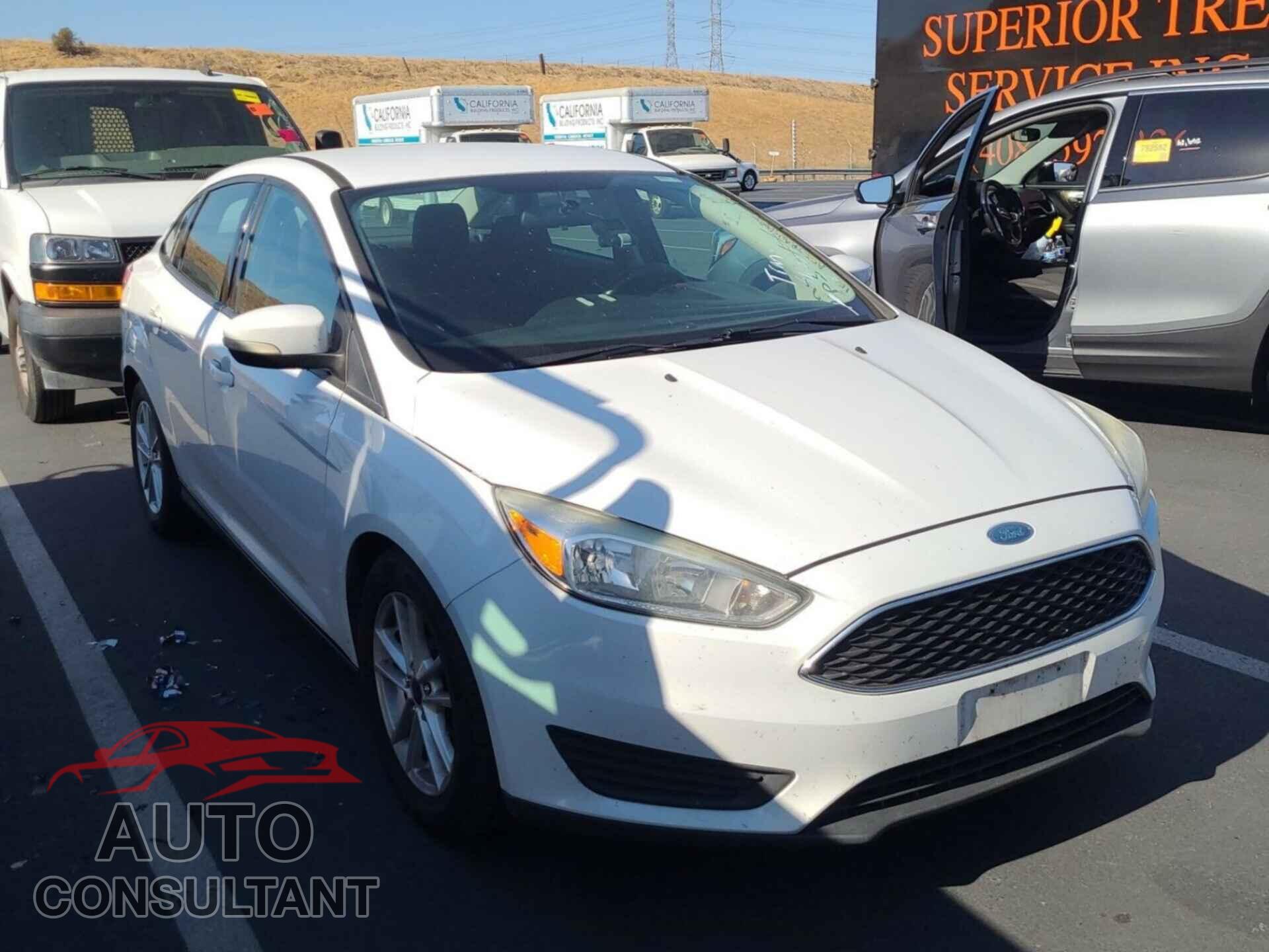 FORD FOCUS 2017 - 1FADP3F29HL206151