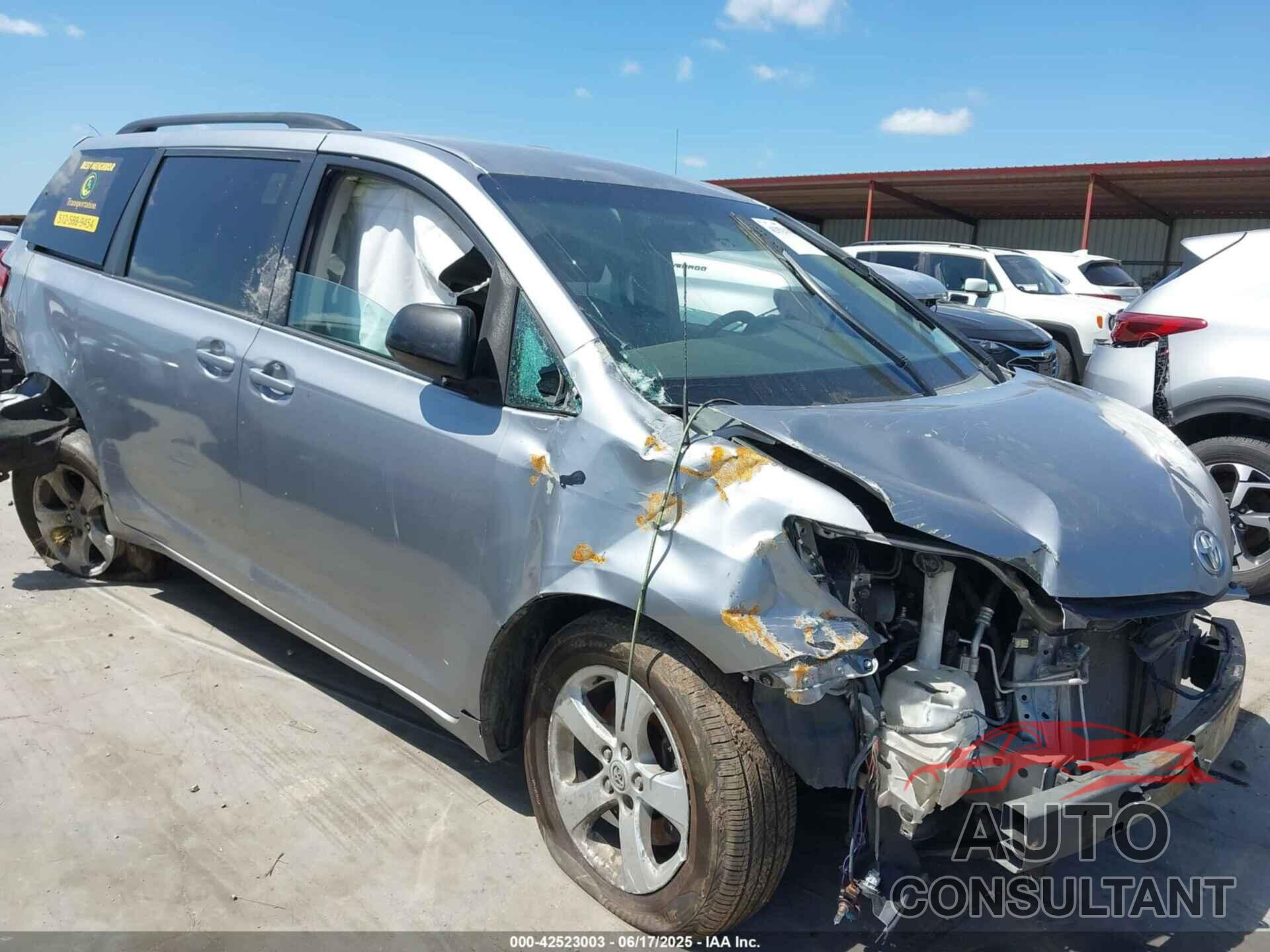 TOYOTA SIENNA 2014 - 5TDKK3DC5ES426425