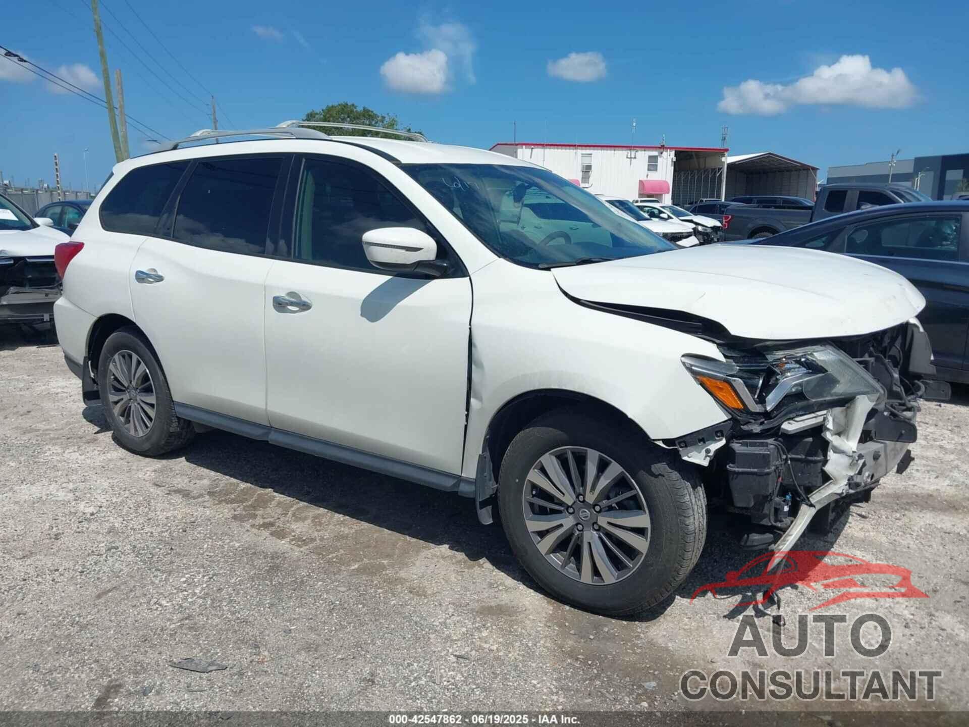 NISSAN PATHFINDER 2019 - 5N1DR2MN4KC596512