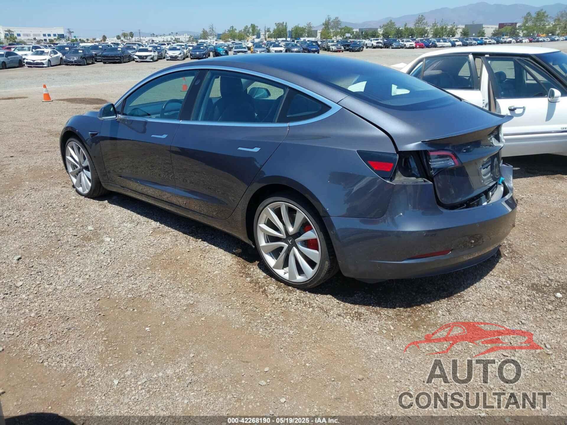 TESLA MODEL 3 2018 - 5YJ3E1EB8JF105886