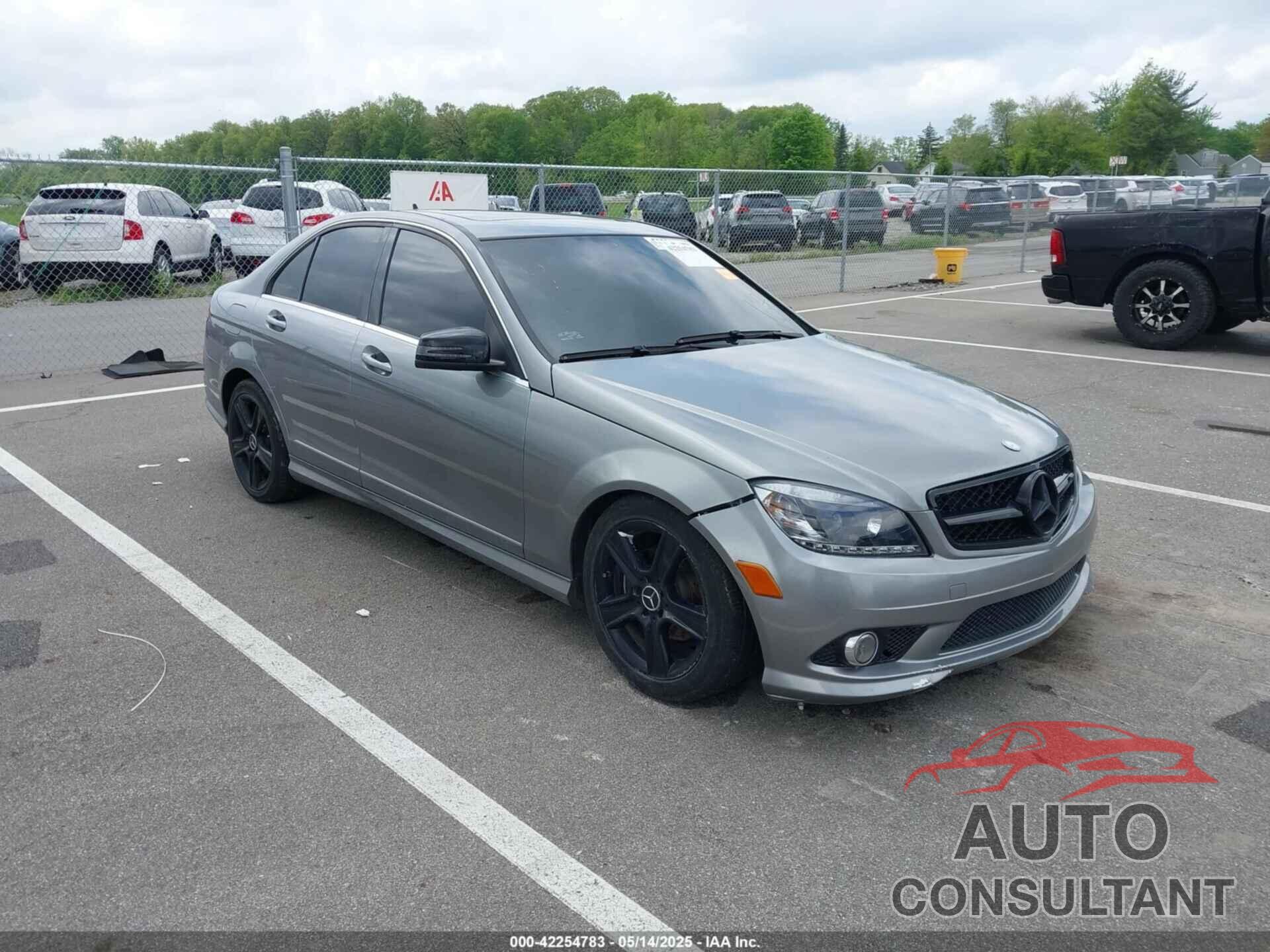MERCEDES-BENZ C 300 2011 - WDDGF8BBXBR180876