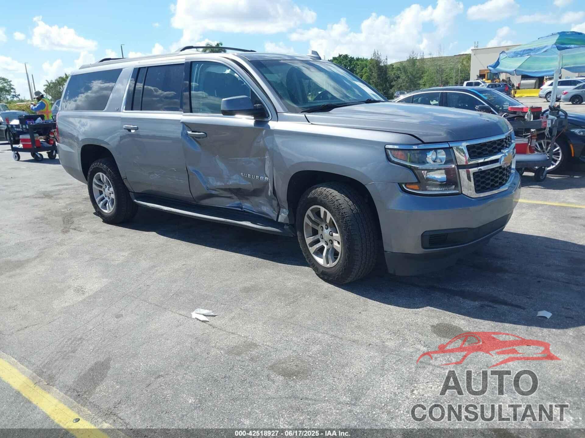 CHEVROLET SUBURBAN 2020 - 1GNSCHKC4LR302047