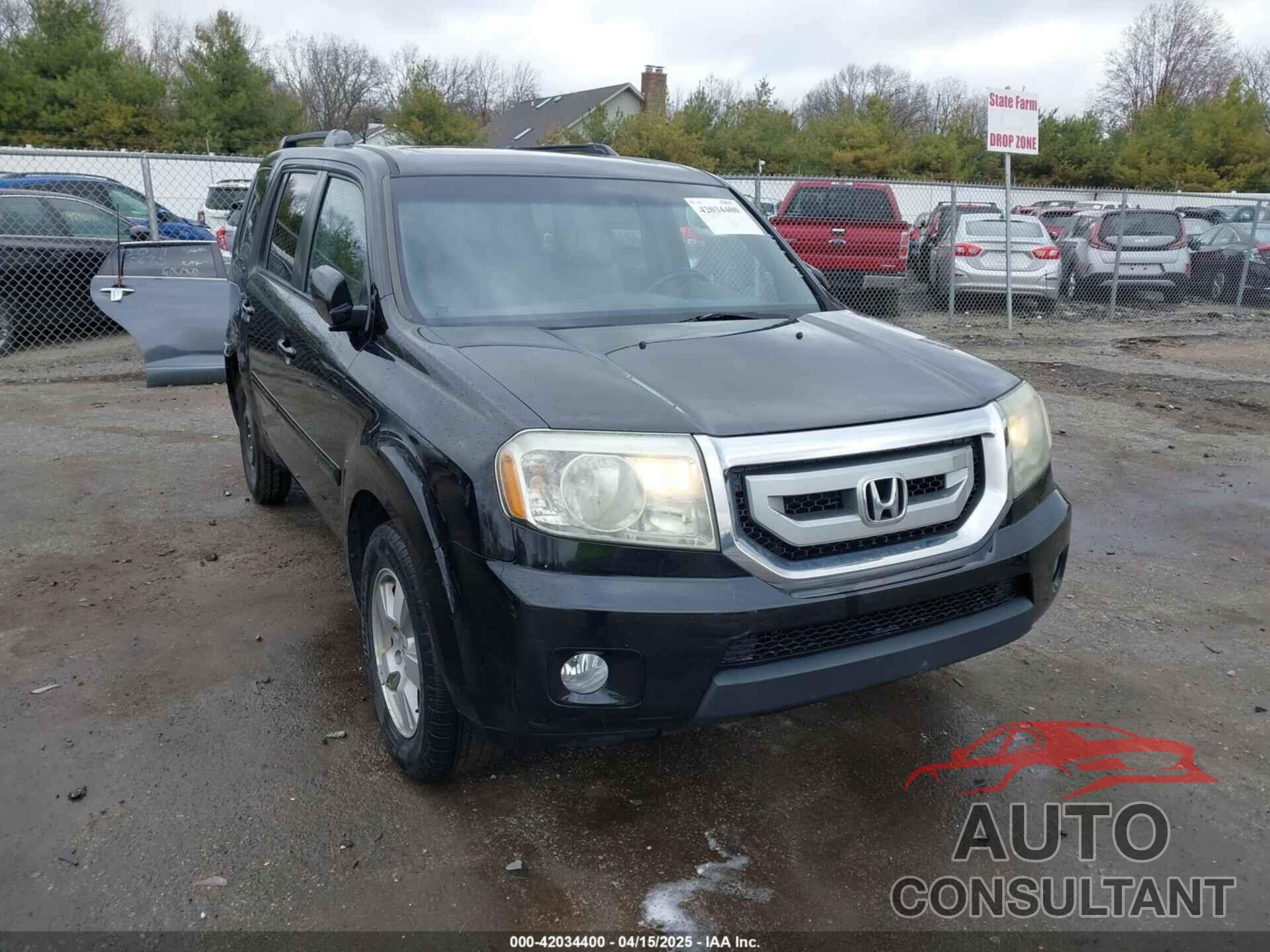 HONDA PILOT 2011 - 5FNYF4H51BB080874