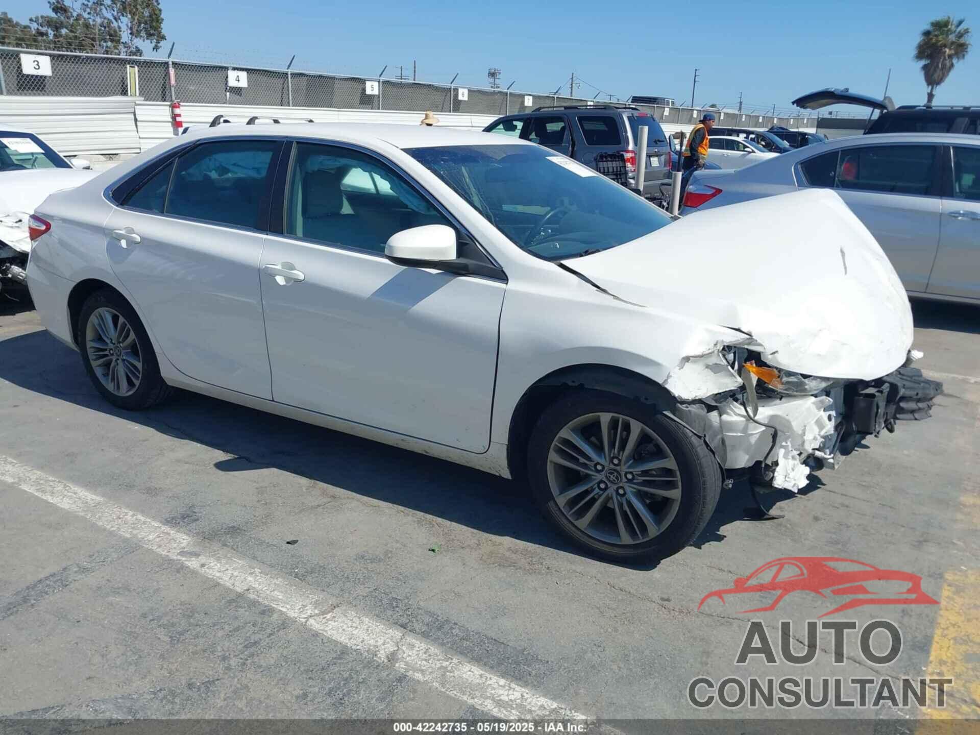 TOYOTA CAMRY 2016 - 4T1BF1FK5GU239239