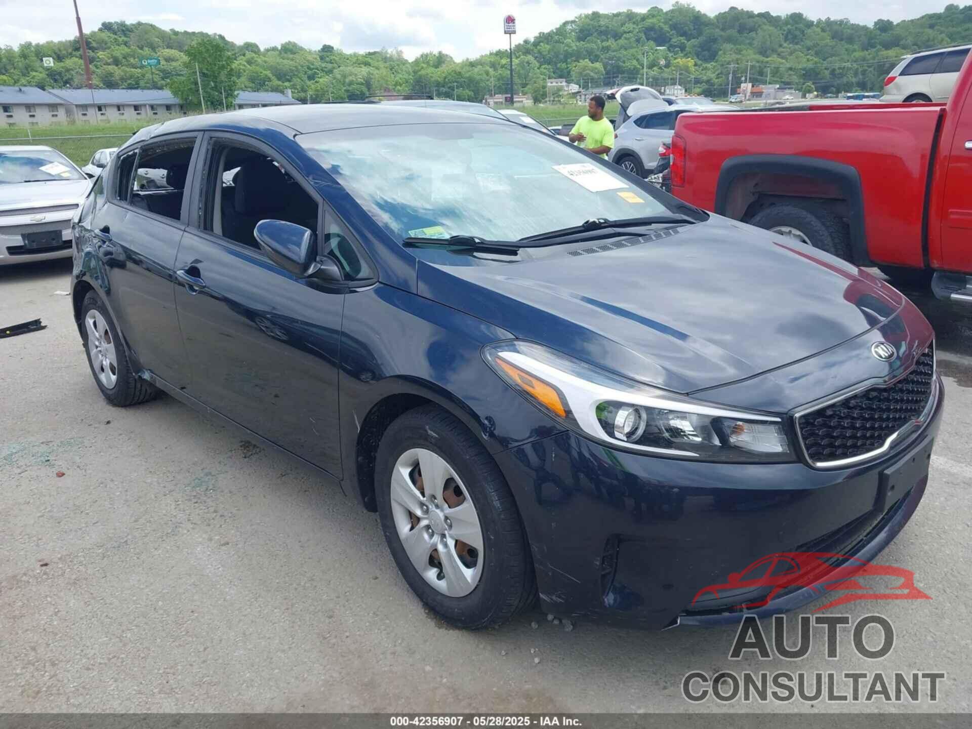 KIA FORTE 2017 - KNAFK5A85H5693522
