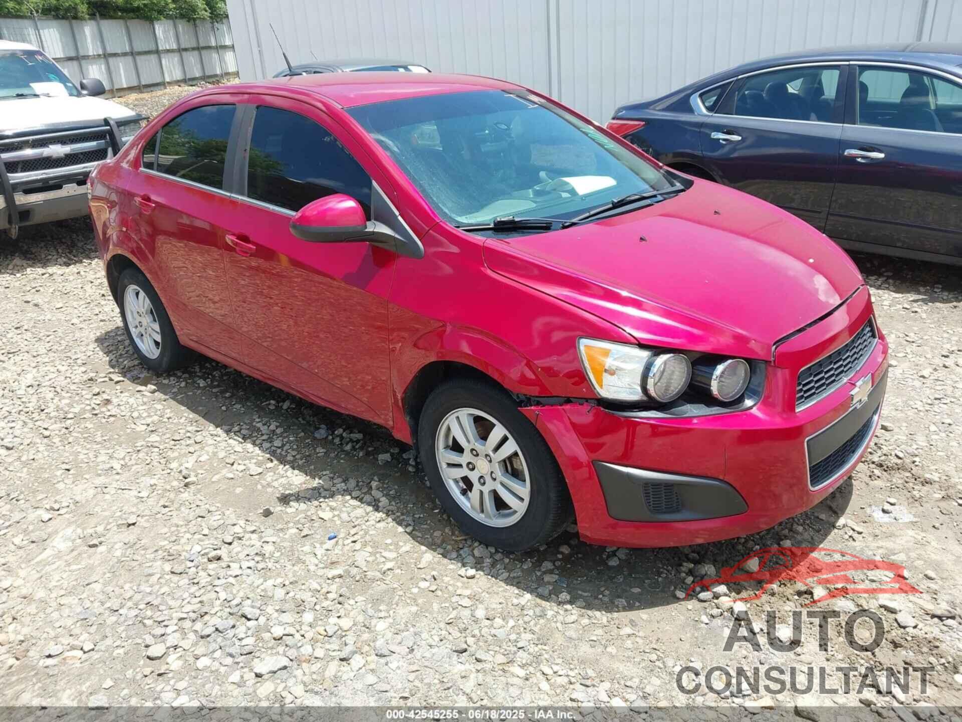CHEVROLET SONIC 2013 - 1G1JC5SB9D4253266