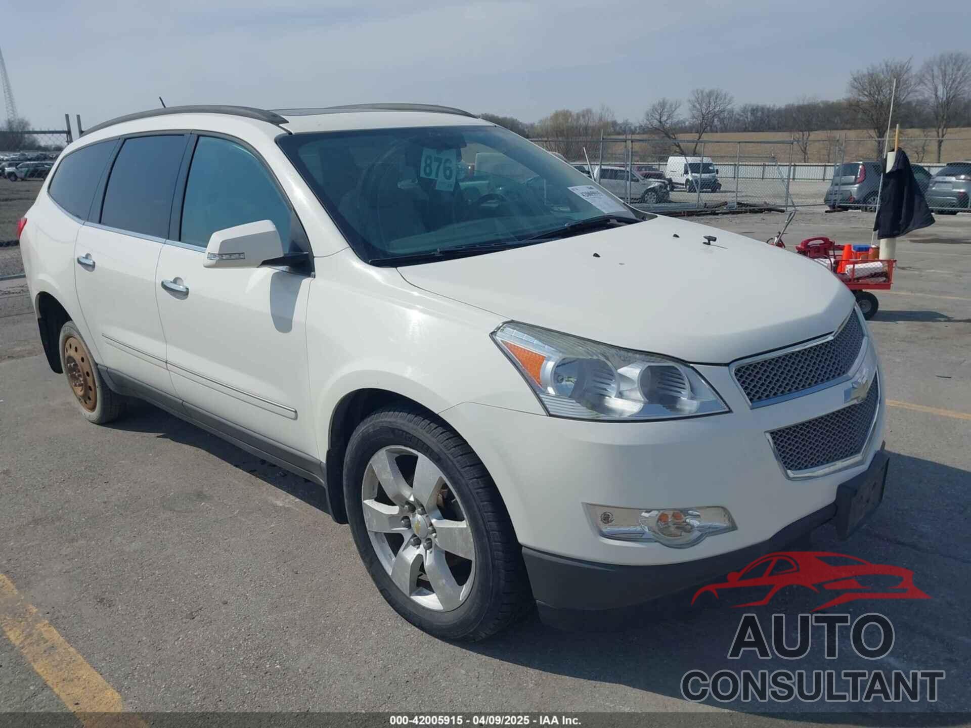 CHEVROLET TRAVERSE 2011 - 1GNKRLED4BJ398460