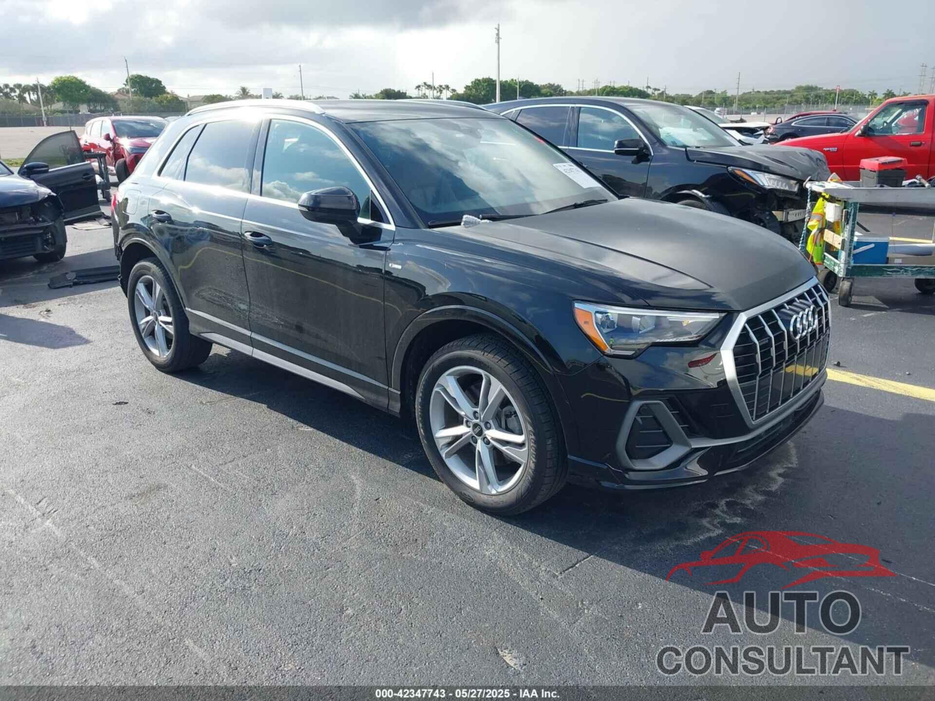 AUDI Q3 2021 - WA1DECF33M1038760