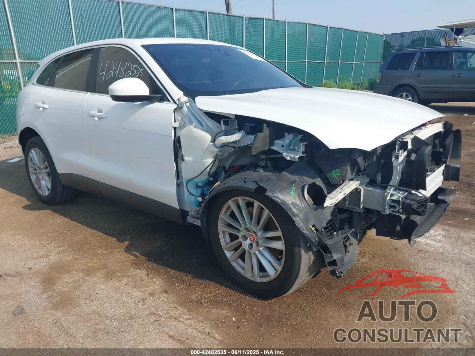 JAGUAR F-PACE 2017 - SADCK2BV7HA069340