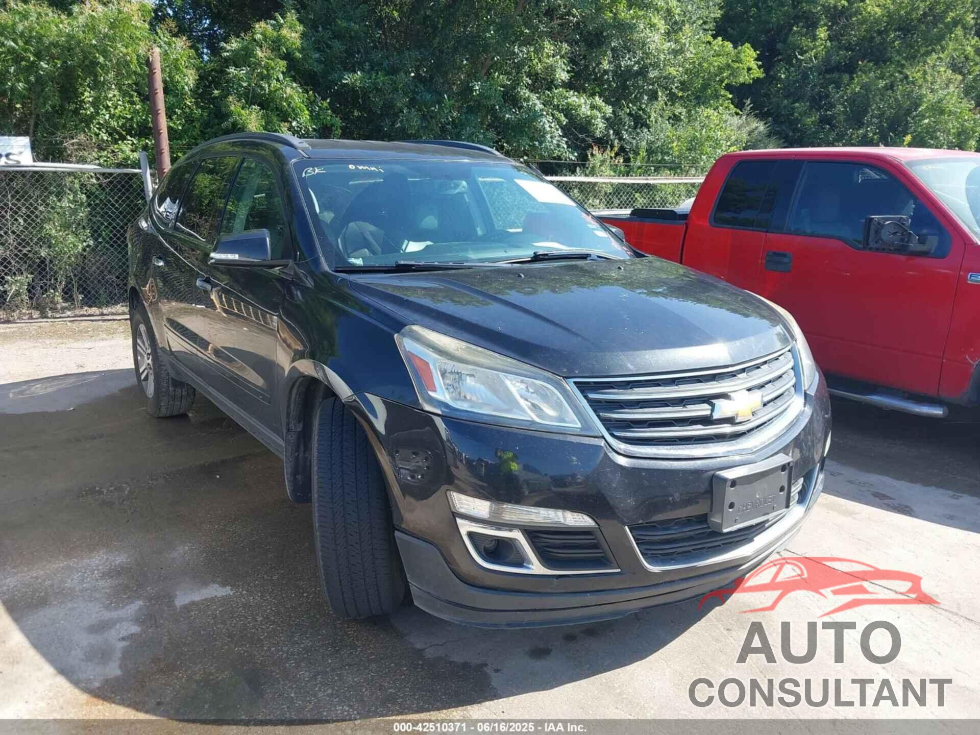 CHEVROLET TRAVERSE 2015 - 1GNKRHKD3FJ299202