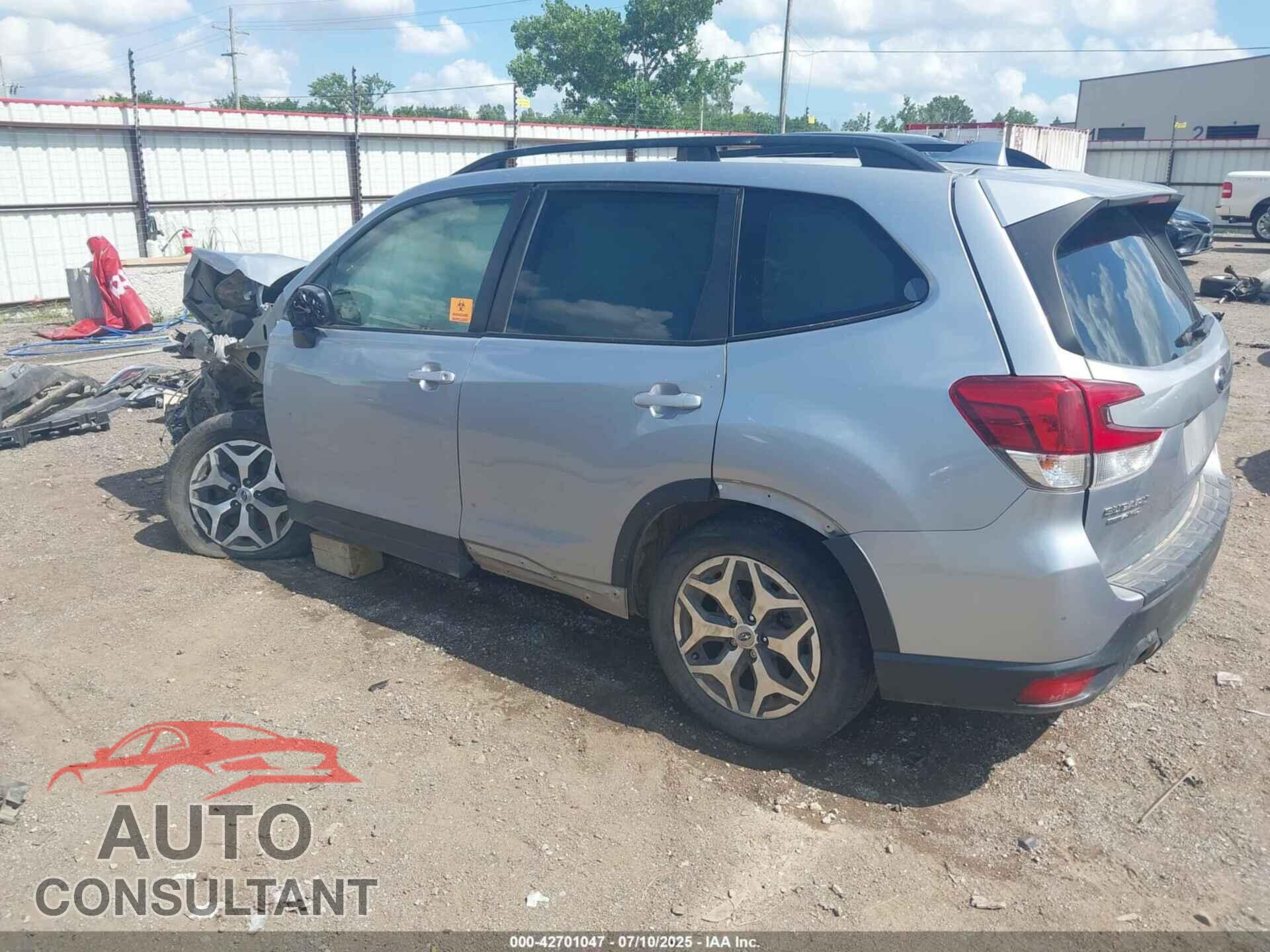 SUBARU FORESTER 2021 - JF2SKAJC5MH476903