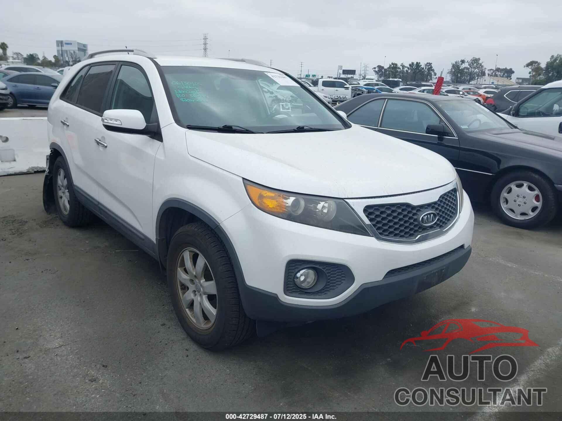 KIA SORENTO 2013 - 5XYKT3A64DG382103