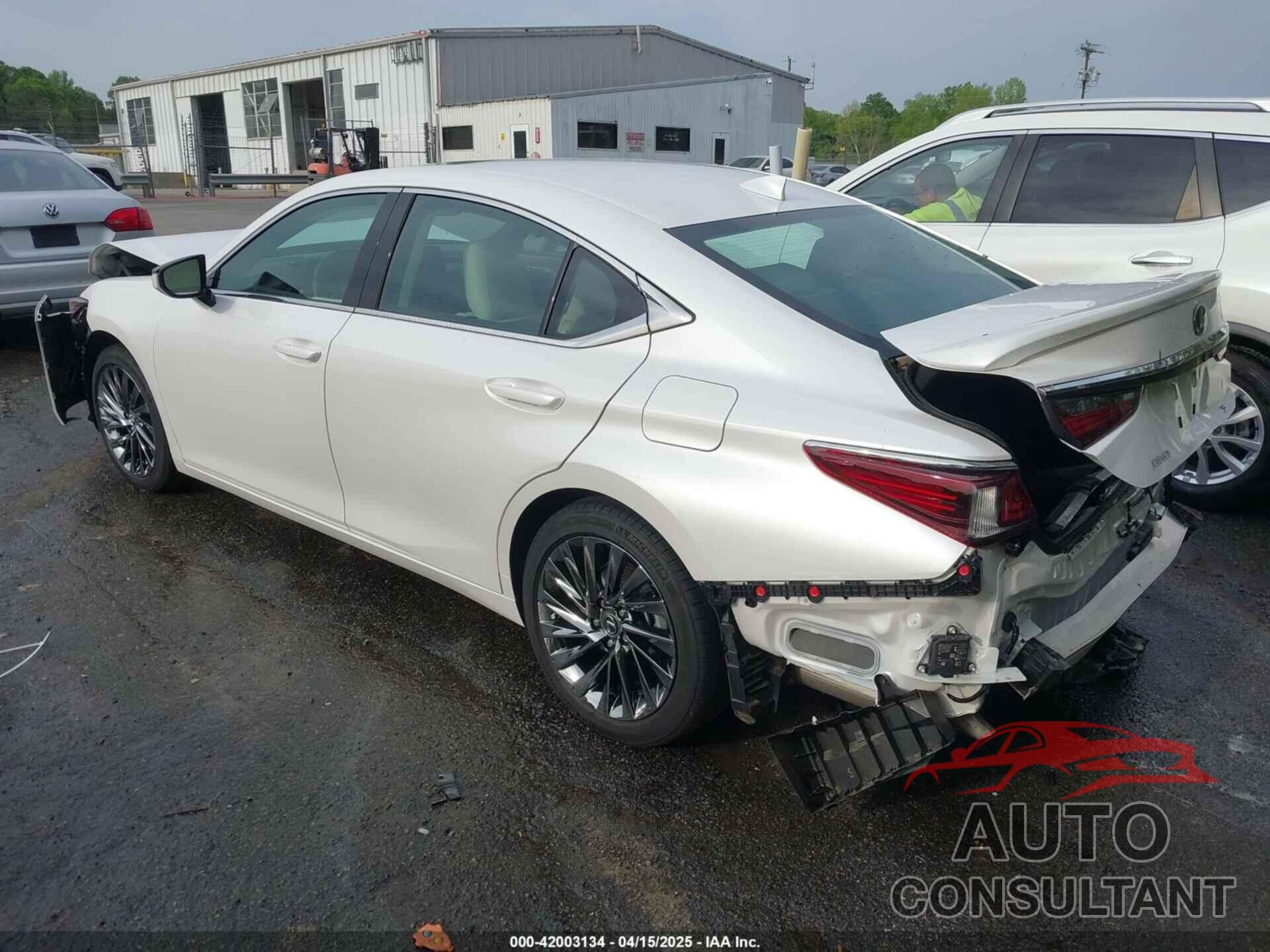 LEXUS ES 300H 2024 - 58AFA1C11RU045086