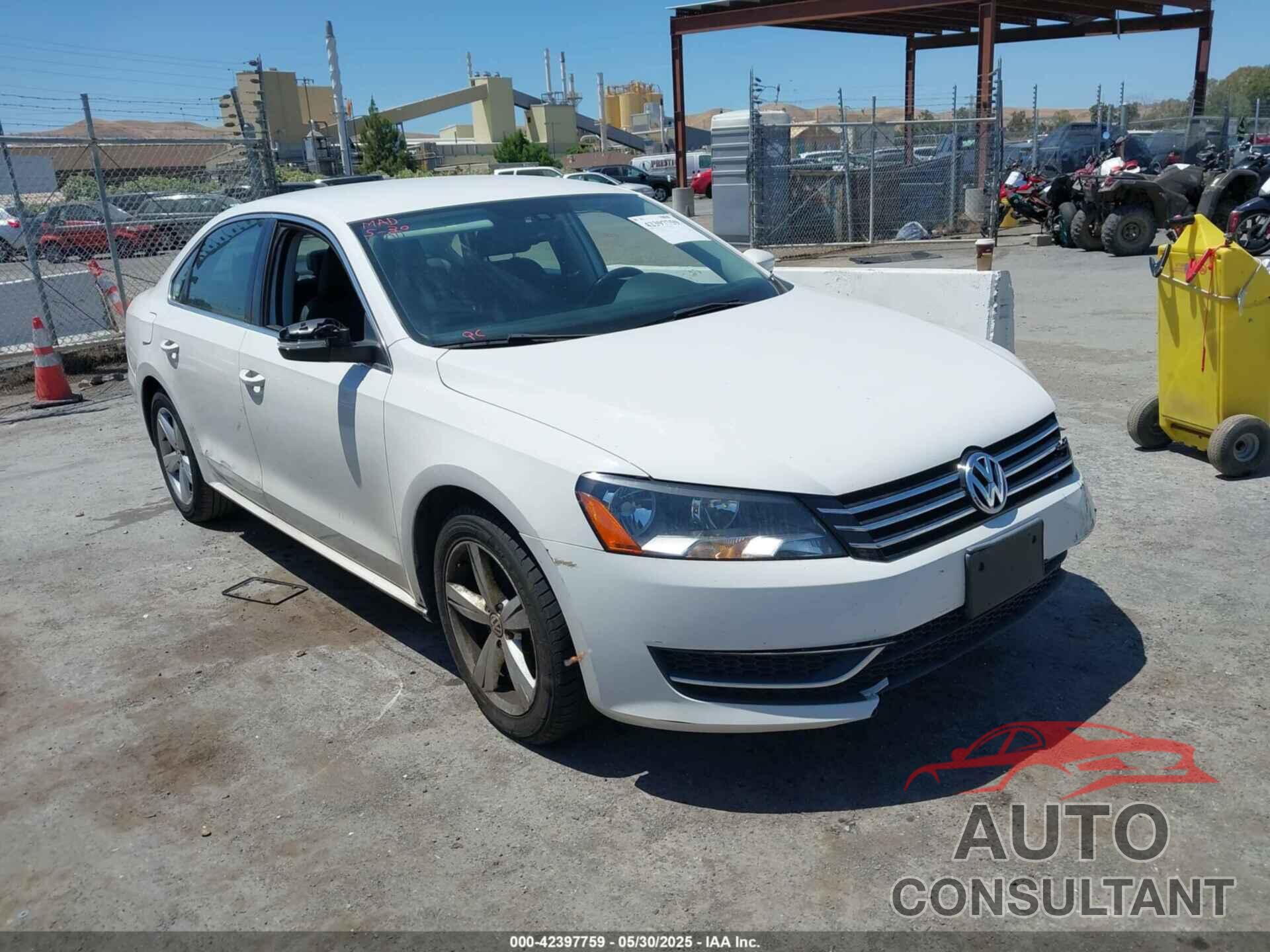 VOLKSWAGEN PASSAT 2014 - 1VWBT7A39EC033471