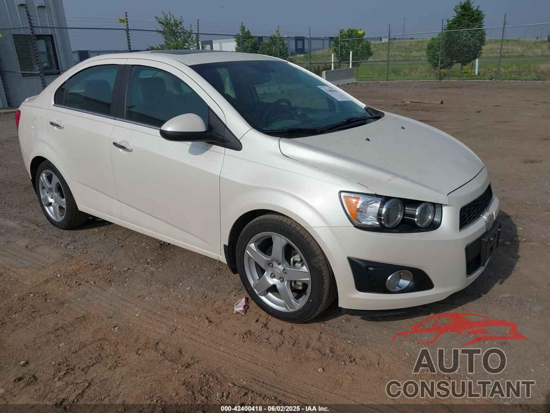 CHEVROLET SONIC 2013 - 1G1JE5SB5D4195389