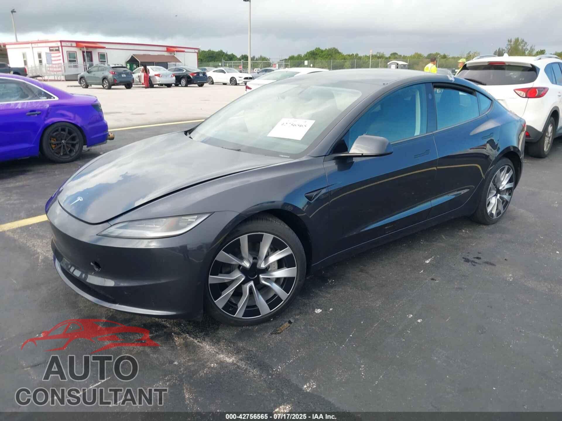 TESLA MODEL 3 2025 - 5YJ3E1EA9SF972724