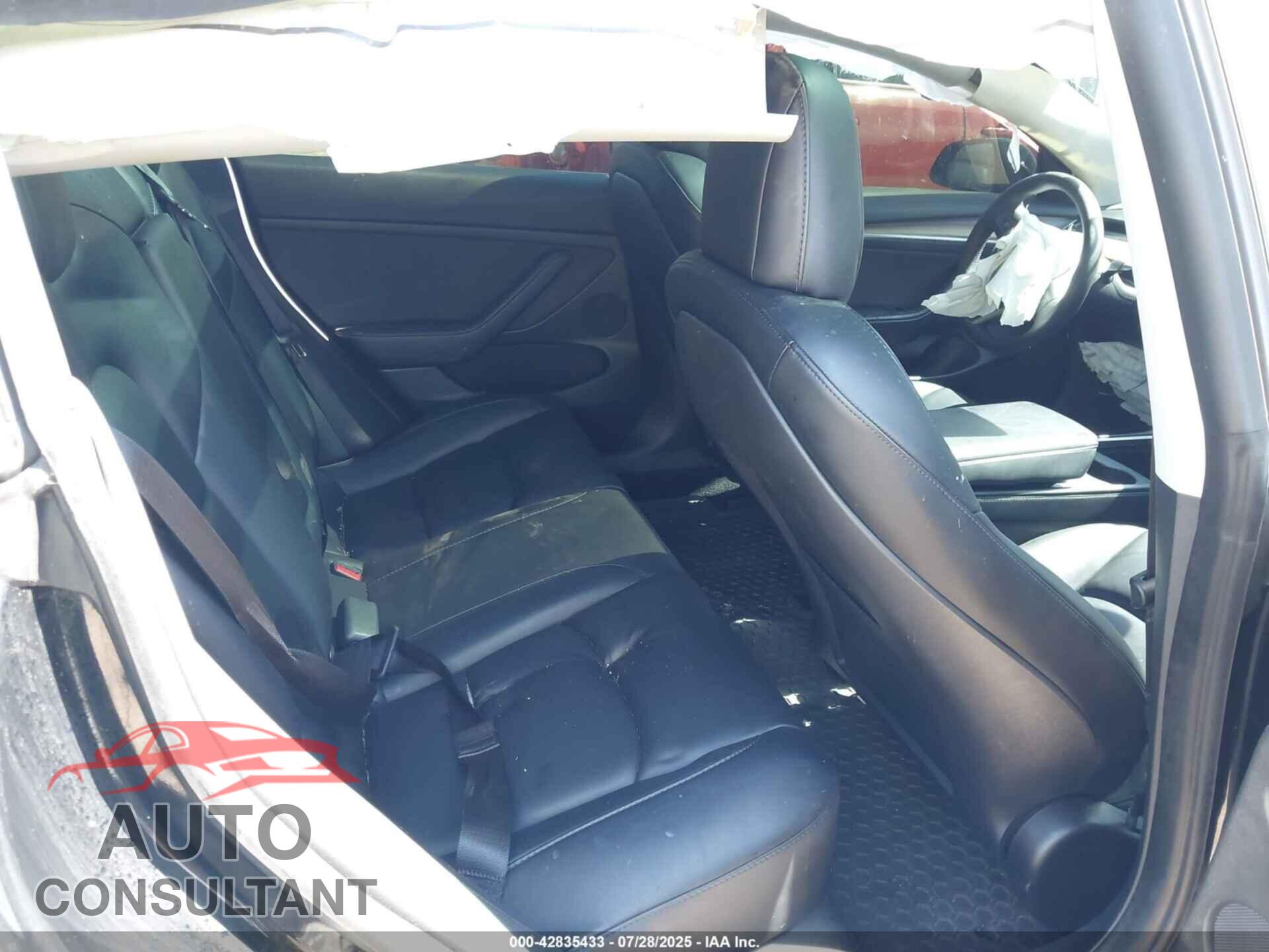 TESLA MODEL 3 2023 - 5YJ3E1EA2PF446782