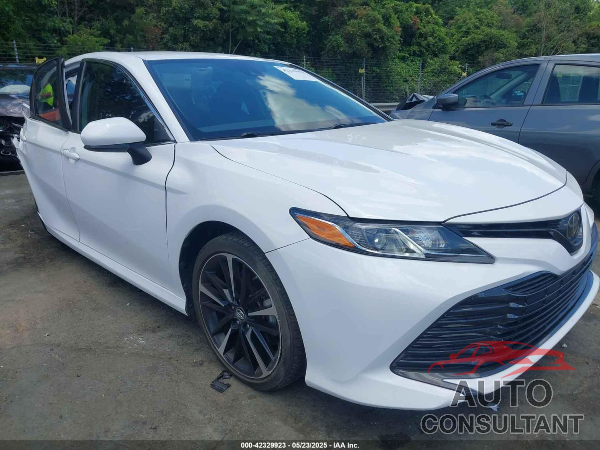 TOYOTA CAMRY 2019 - 4T1B11HK8KU819010