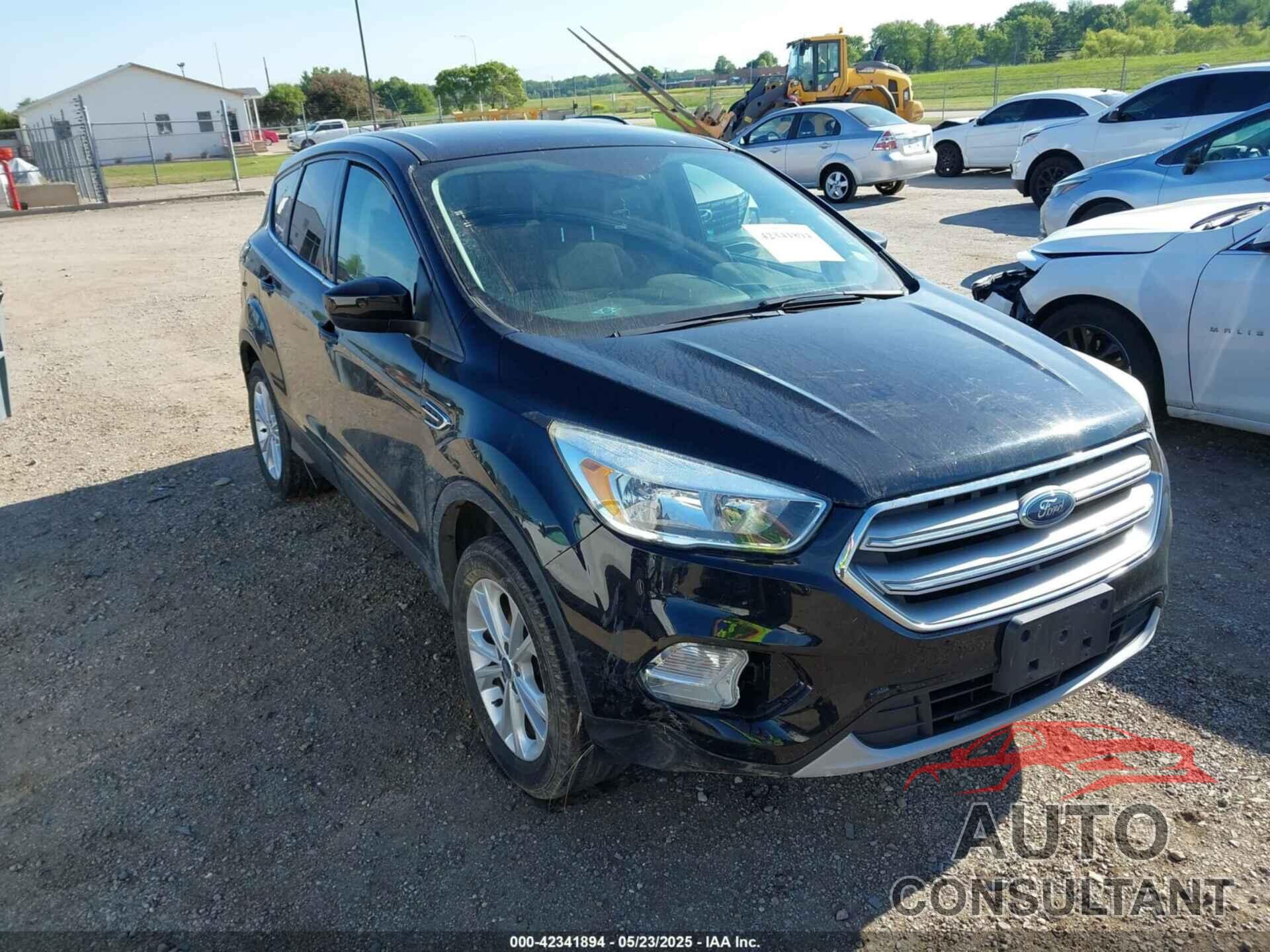 FORD ESCAPE 2017 - 1FMCU0GD8HUB99096