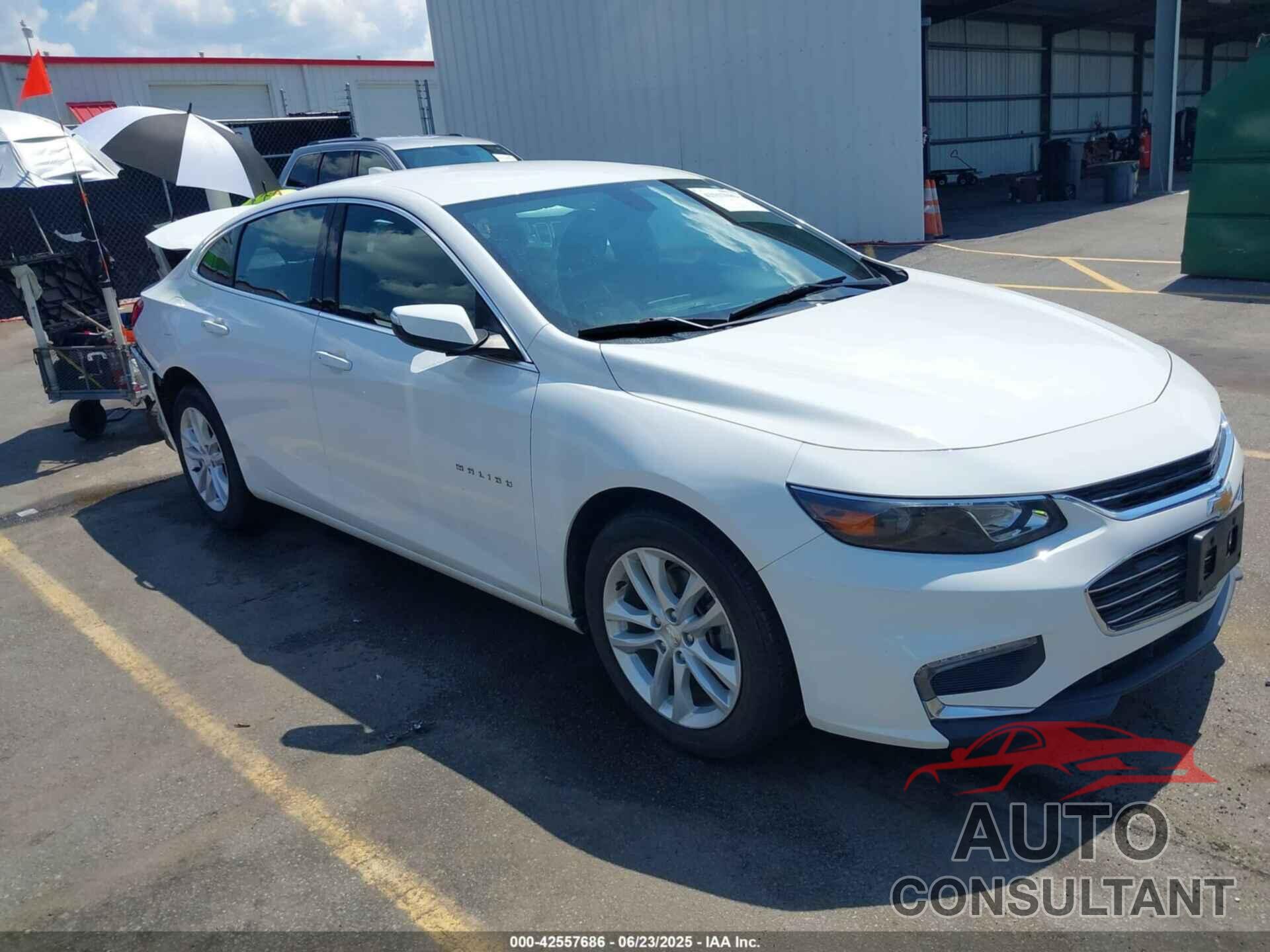 CHEVROLET MALIBU 2018 - 1G1ZD5ST4JF263891