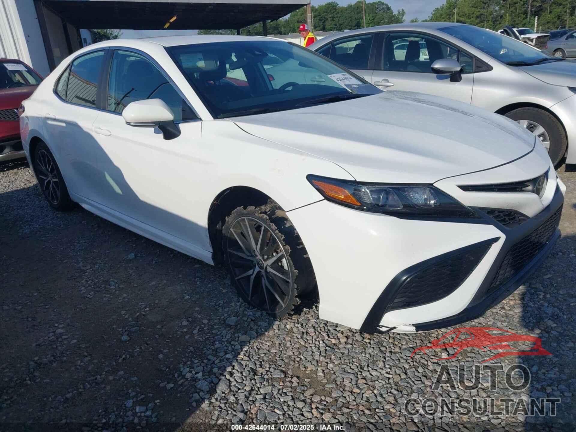 TOYOTA CAMRY 2024 - 4T1G11AK1RU877213