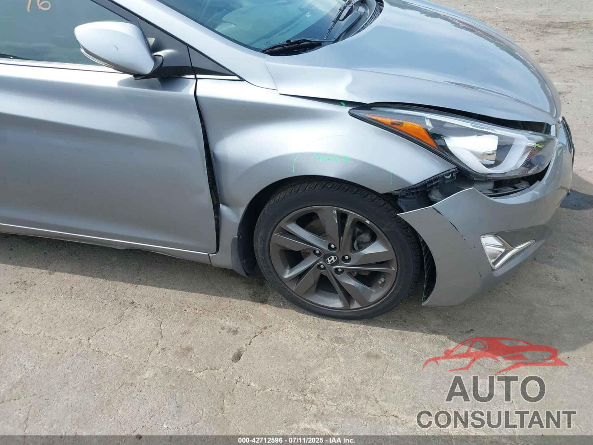 HYUNDAI ELANTRA 2015 - KMHDH4AE0FU301456
