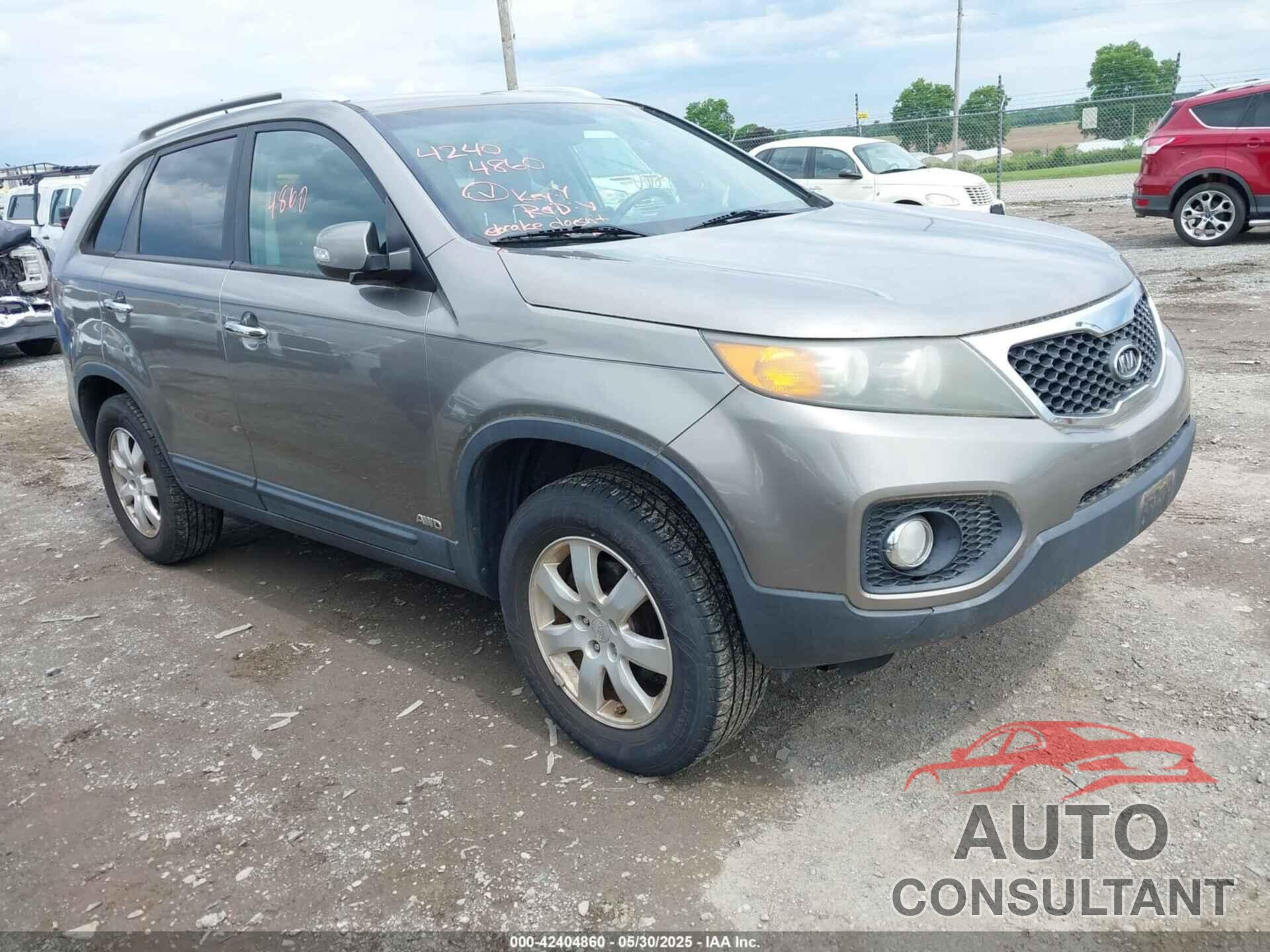 KIA SORENTO 2011 - 5XYKTDA13BG015331