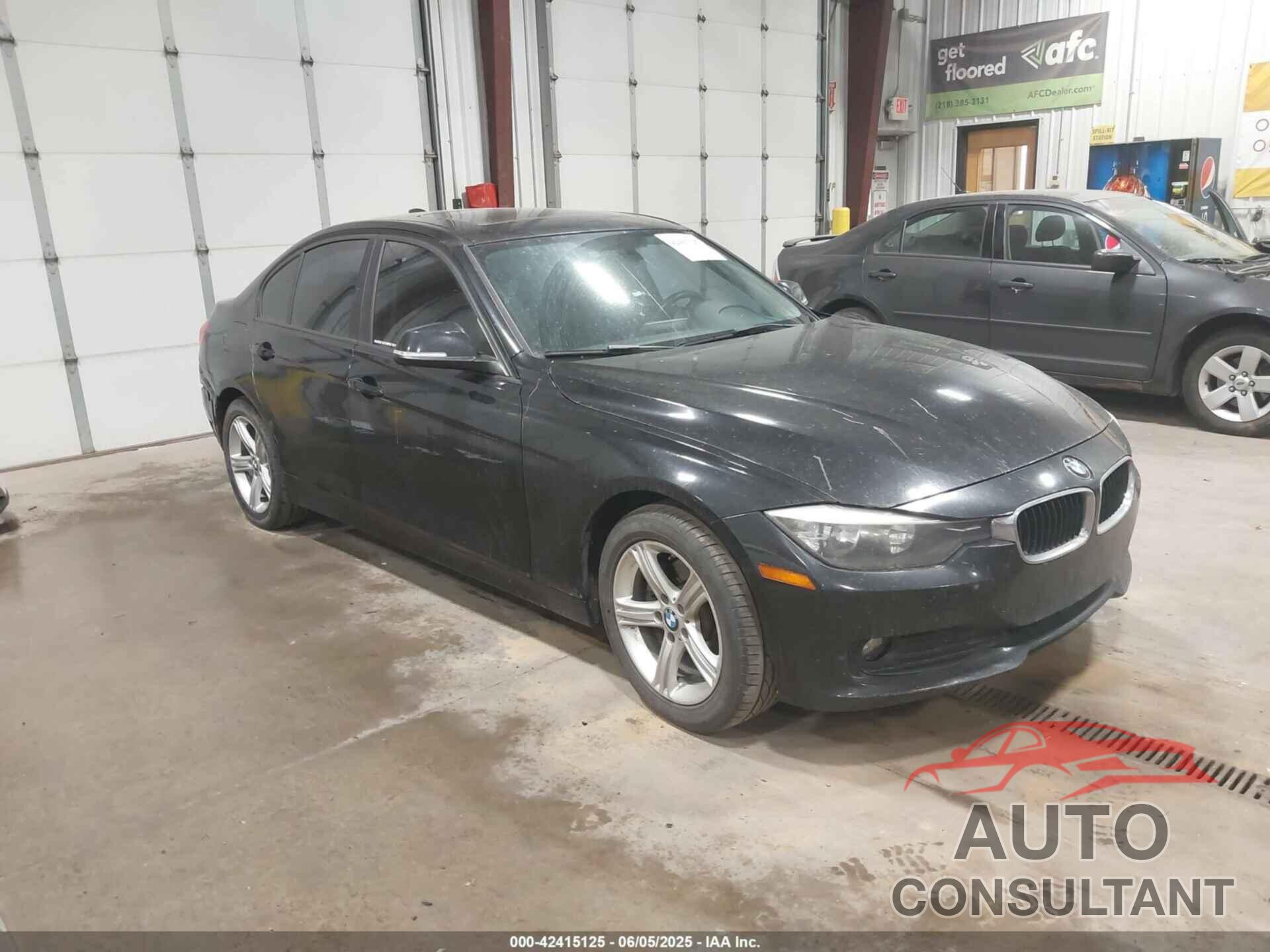 BMW 320I 2013 - WBA3B1C53DK129149